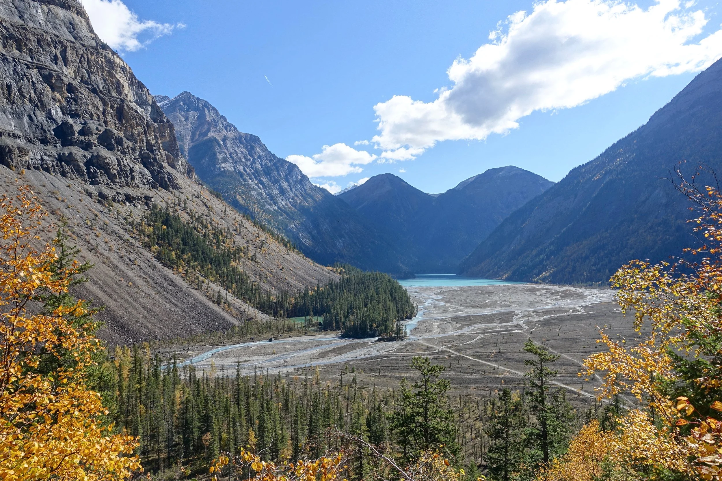 Climbing above Kinney Lake