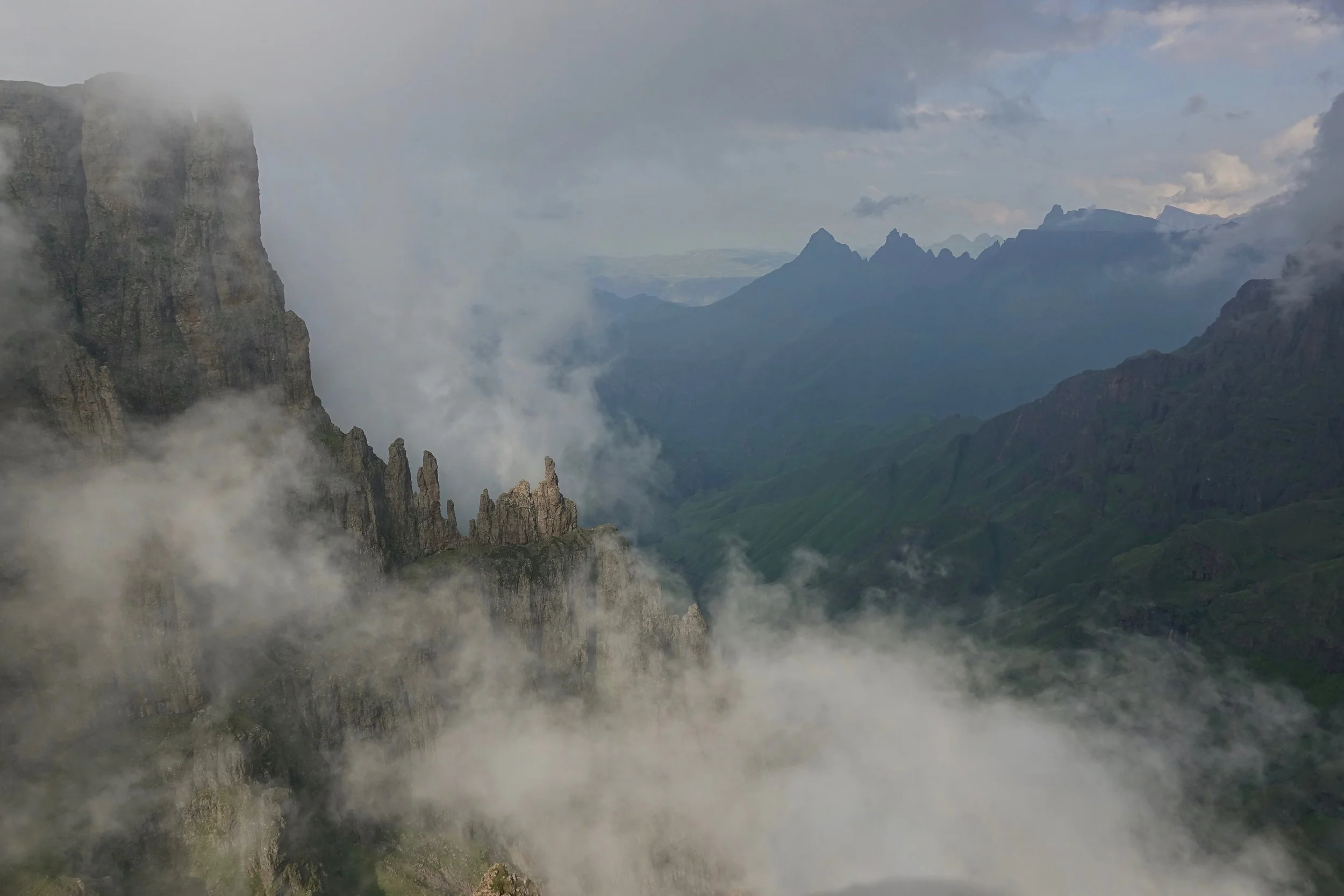 Madonna and her worshipers at Fangs Pass in Drakensberg hike
