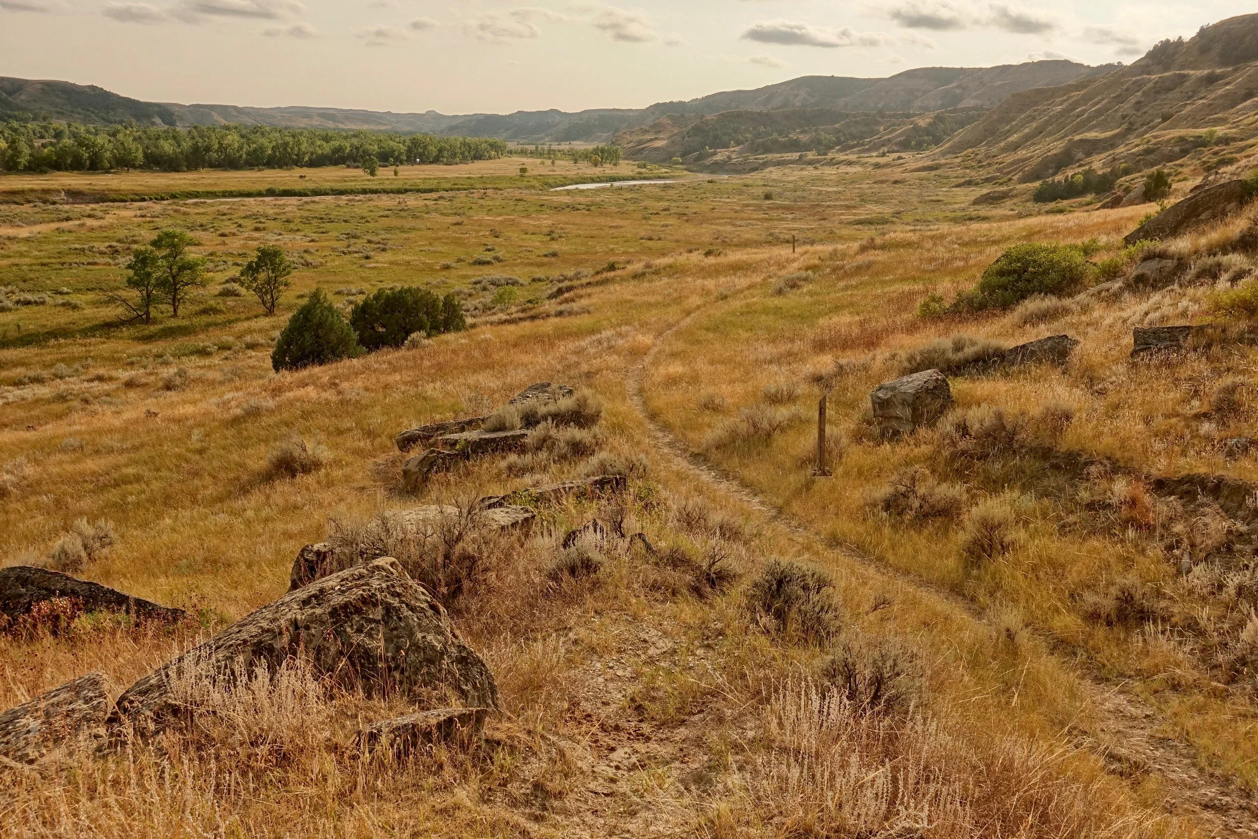 Hiking the final portion of the Maah Daah Hey Trail in Theodore Roosevelt National park