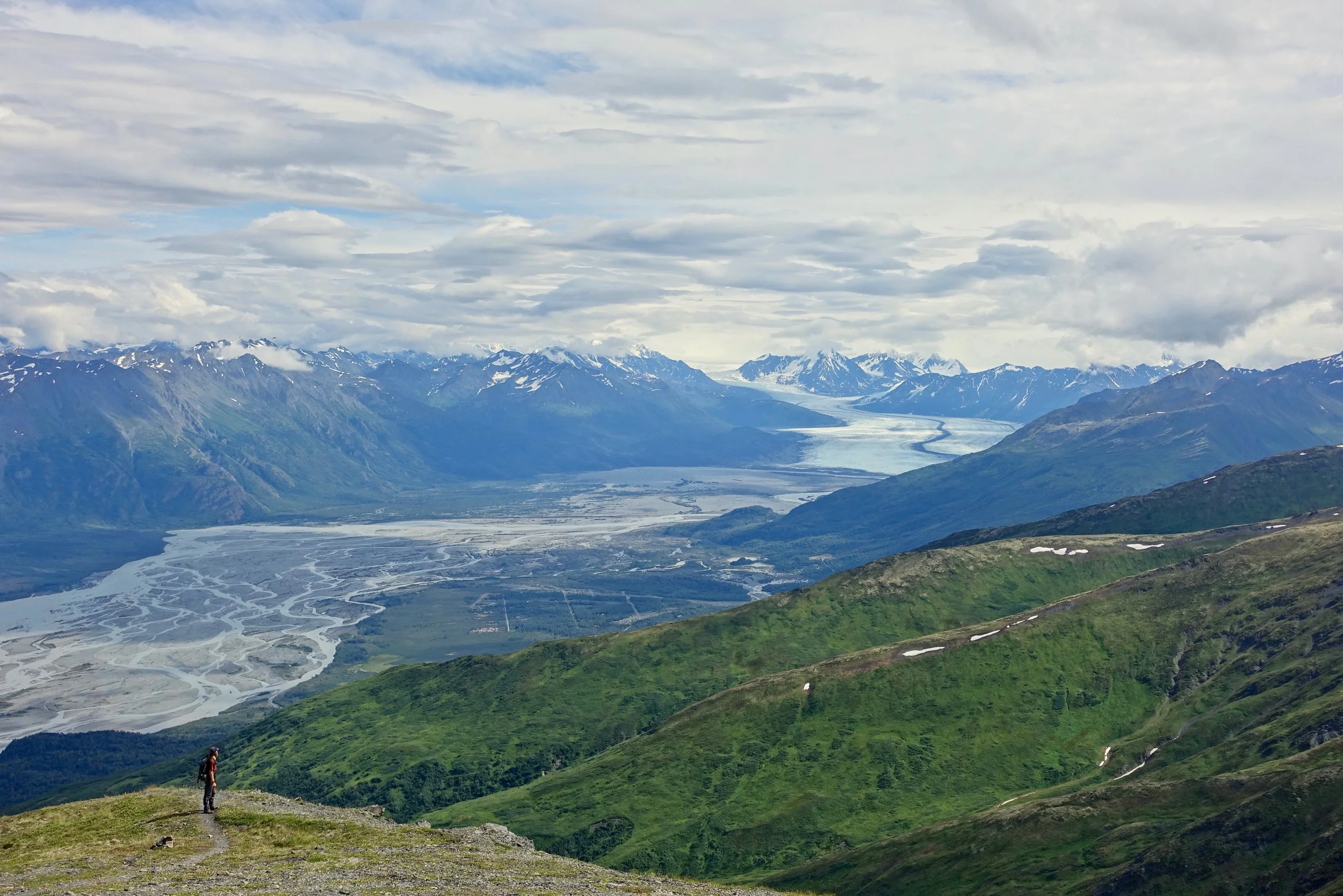 Pioneer Ridge trail, hiking above the Knik Glacier in Alaska