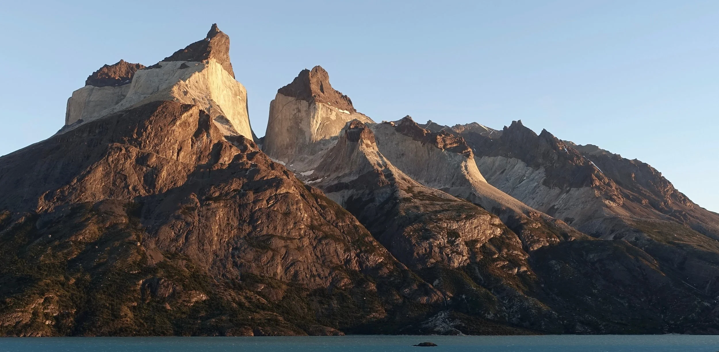 Mirador Cuernos hike in Torres del Paine Chile