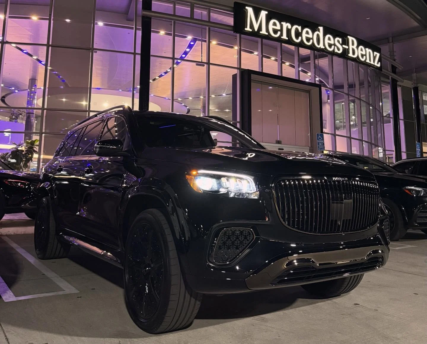 Congratulations to my friend @modern_collision_center with his brand new GLS600 MAYBACH 🍾
Drive safe brother 
#mercedes #maybach #best #auto #brokers