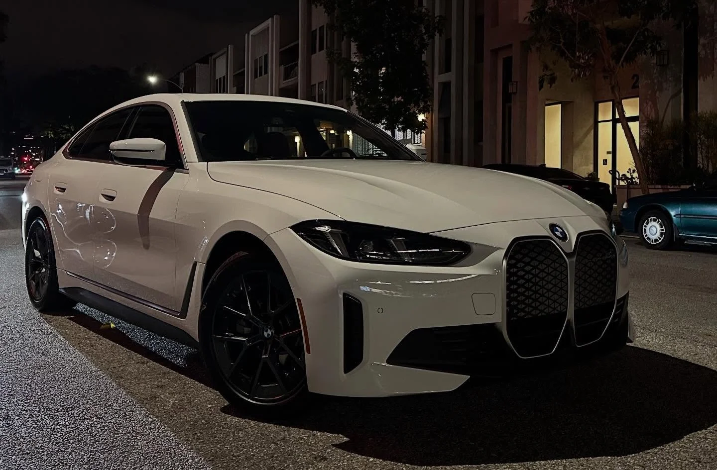 SOLD AND DELIVERED ✅
Congratulations to our customer with brand New BMW i4
#bmw #best #auto #brokers #losangeles