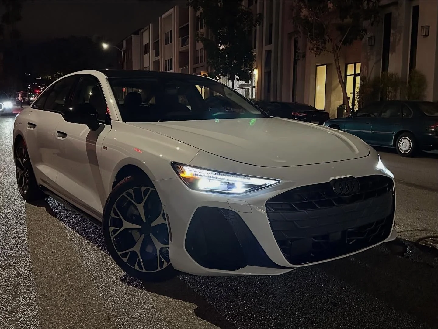 SOLD AND DELIVERED ✅
Congratulations to our customer with there brand new Audi A6 🍾
#audi #best #auto #brokers #losangeles