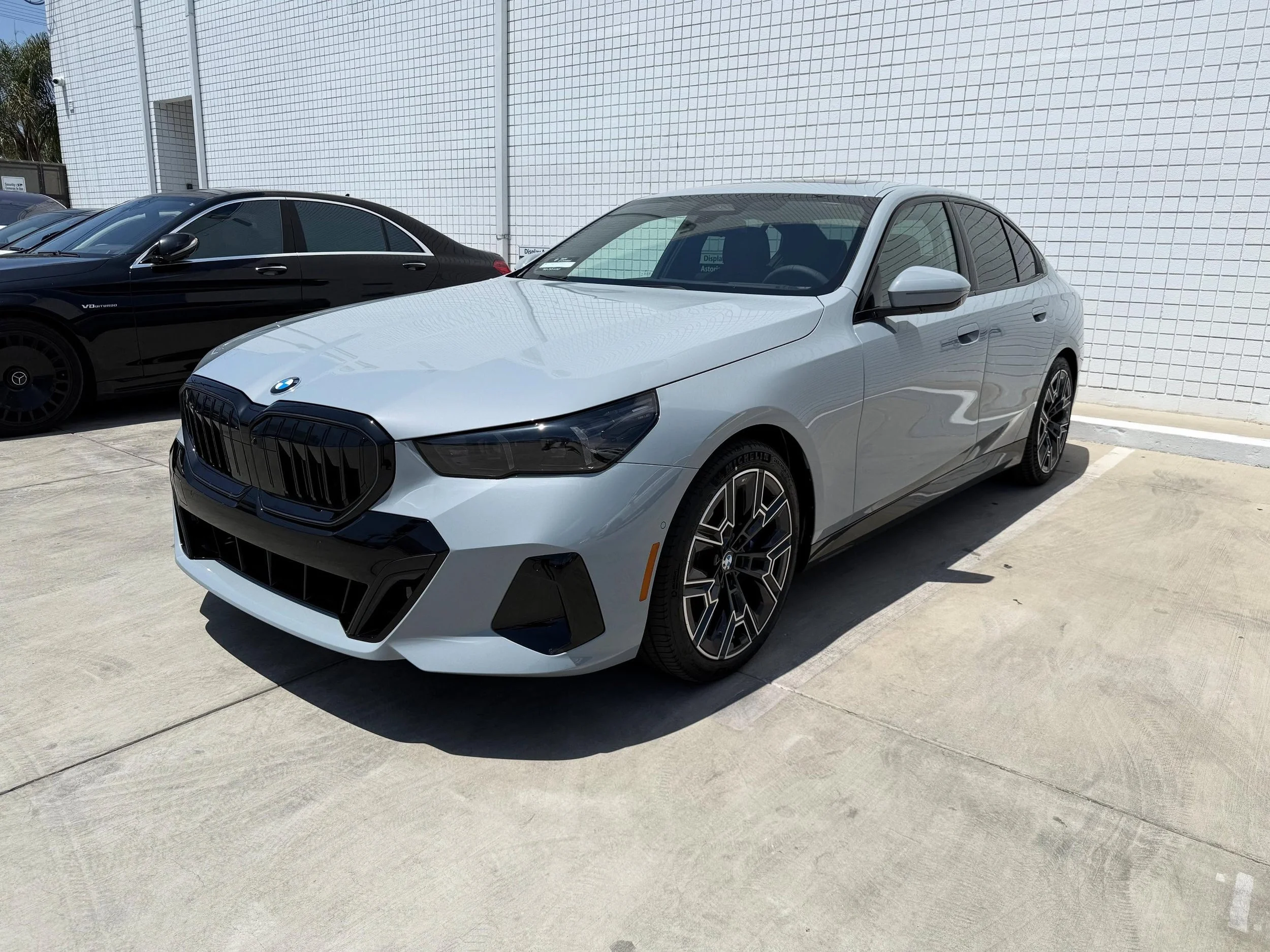 CONGRATULATIONS 🎉 to our customer with brand new BMW 530i 
DM us for your next car 📱
#bmw #best #auto #brokers #bab