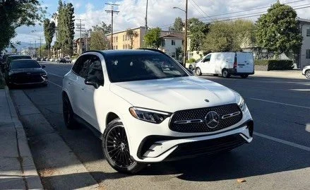 SOLD AND DELIVERED ✅
Congratulations to our customer with brand new GLC 300 🍾
#mercedes #crossover #bestautobrokers #bab #la