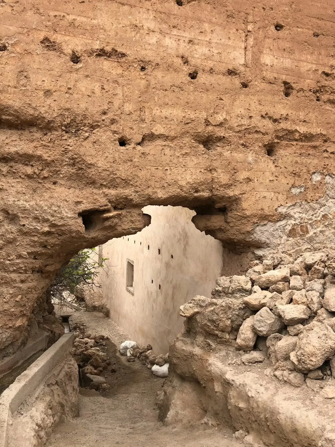 Earthen architecture in the Jewish mellah. Photo from World Monuments Fund.