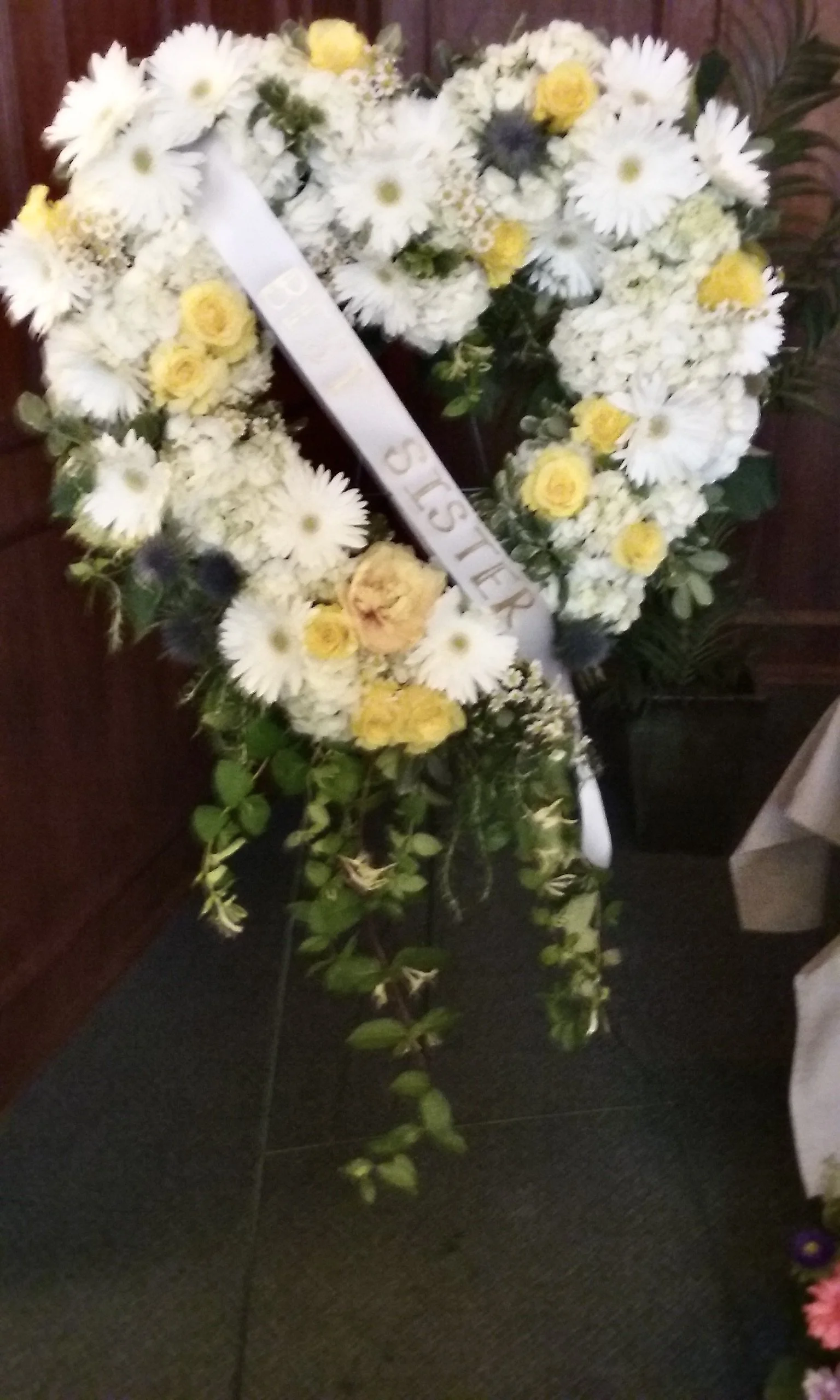 Standing Heart $195.00