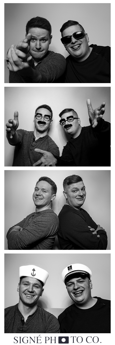 photo booth Saskatoon wedding guests posing