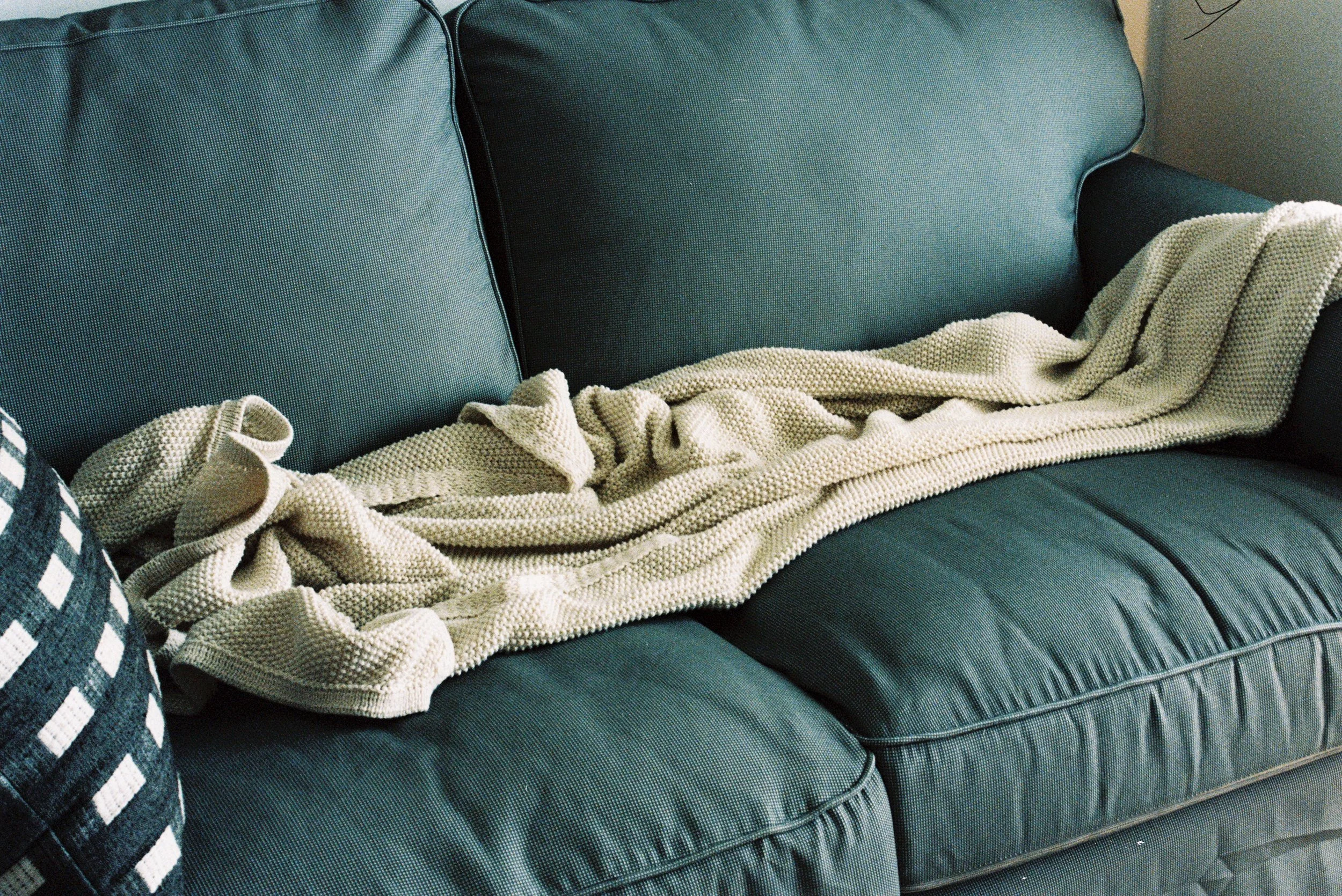 Sofa, Chromogenic film