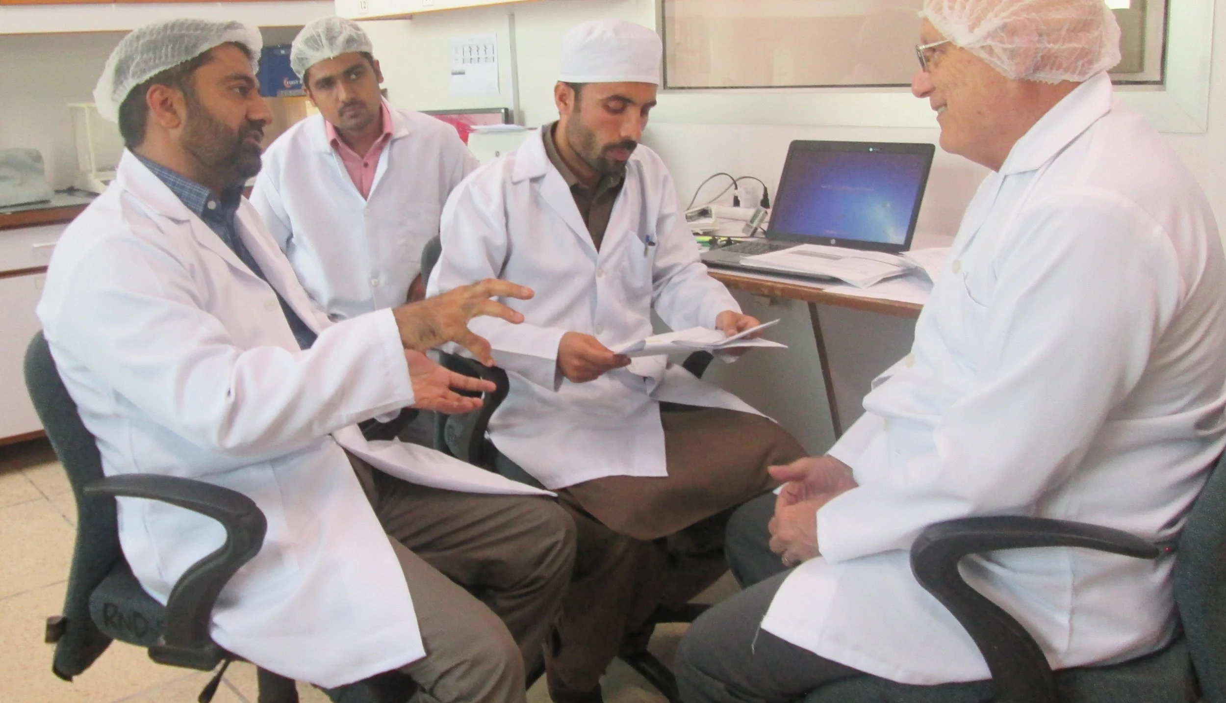 Pakistan, discussing bead coating (MUPS)
