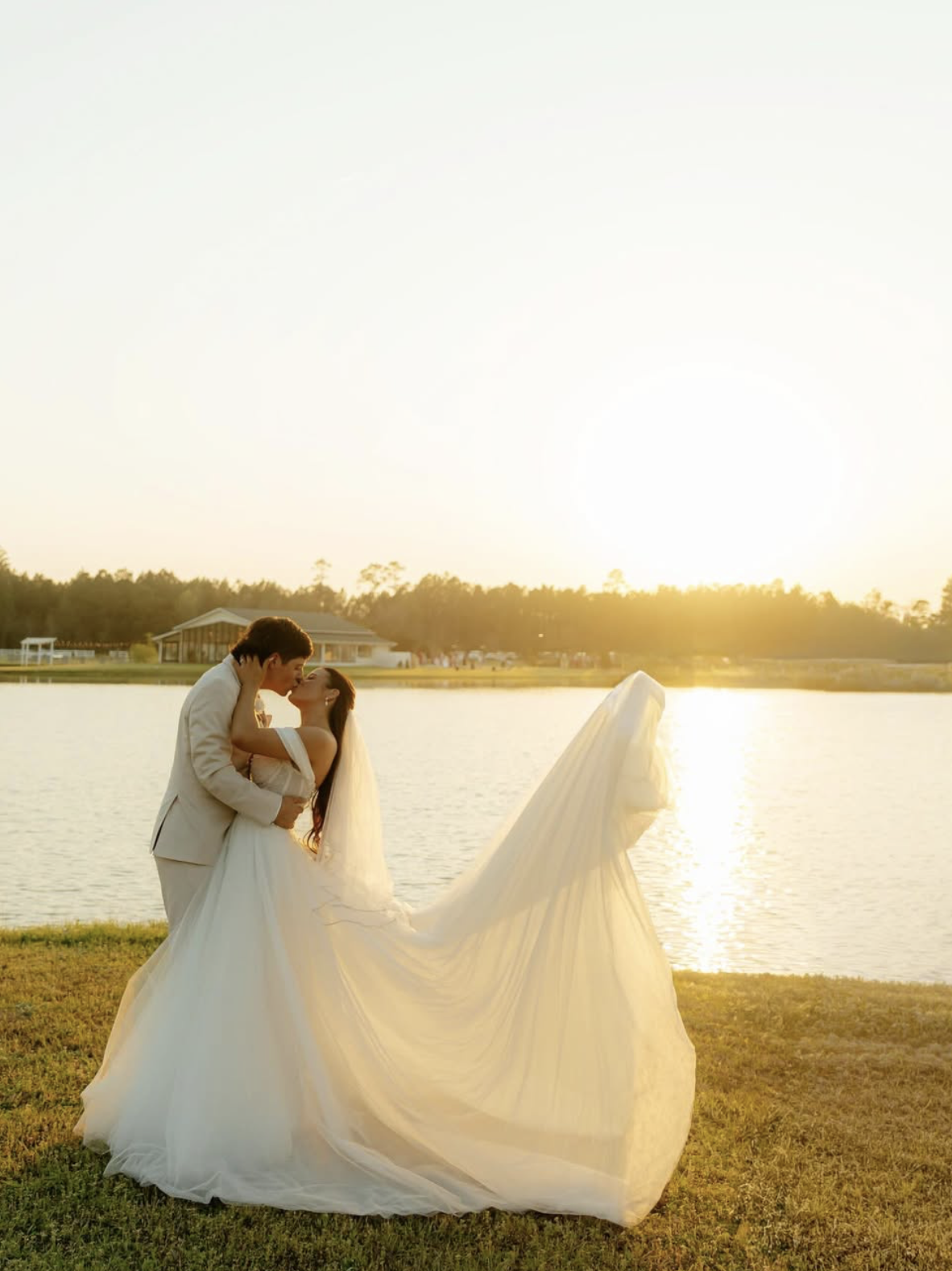 A Joyful Spring Wedding at Château 1800