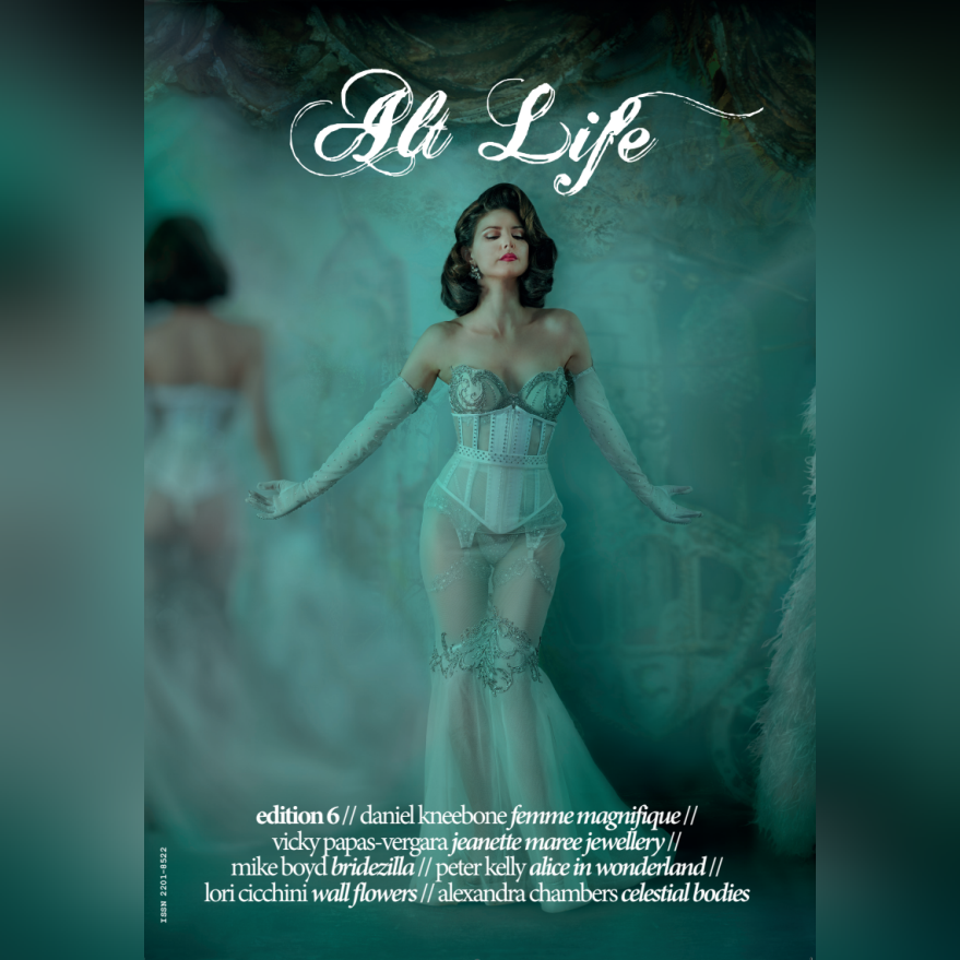 Edition 6 - Hard copy - 76 pages