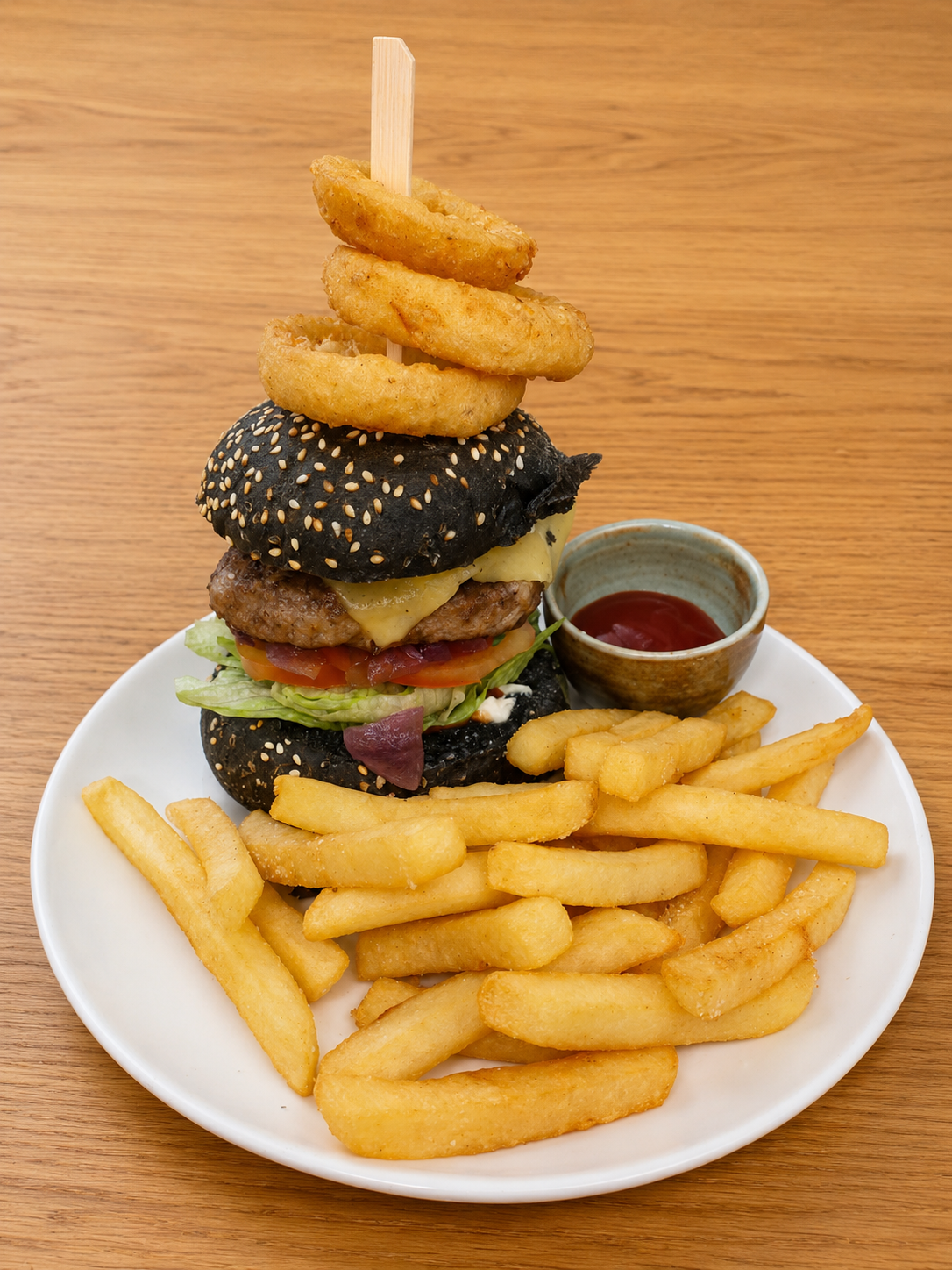 Burger from Welcome Stranger Cafe & Bar. Cafe on Kangaroo Island. Cafe near Seal Bay. Food on Kangaroo Island. Where to eat on Kangaroo Island. Where to eat near Seal Bay.