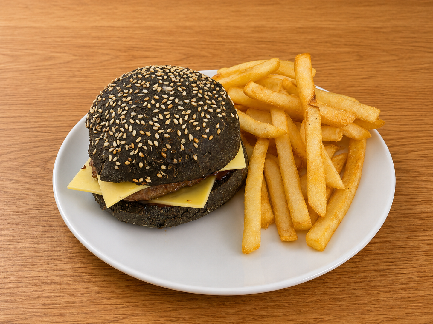 Cheeseburger from Welcome Stranger Cafe & Bar. Cafe on Kangaroo Island. Cafe near Seal Bay. Food on Kangaroo Island. Where to eat on Kangaroo Island. Where to eat near Seal Bay.