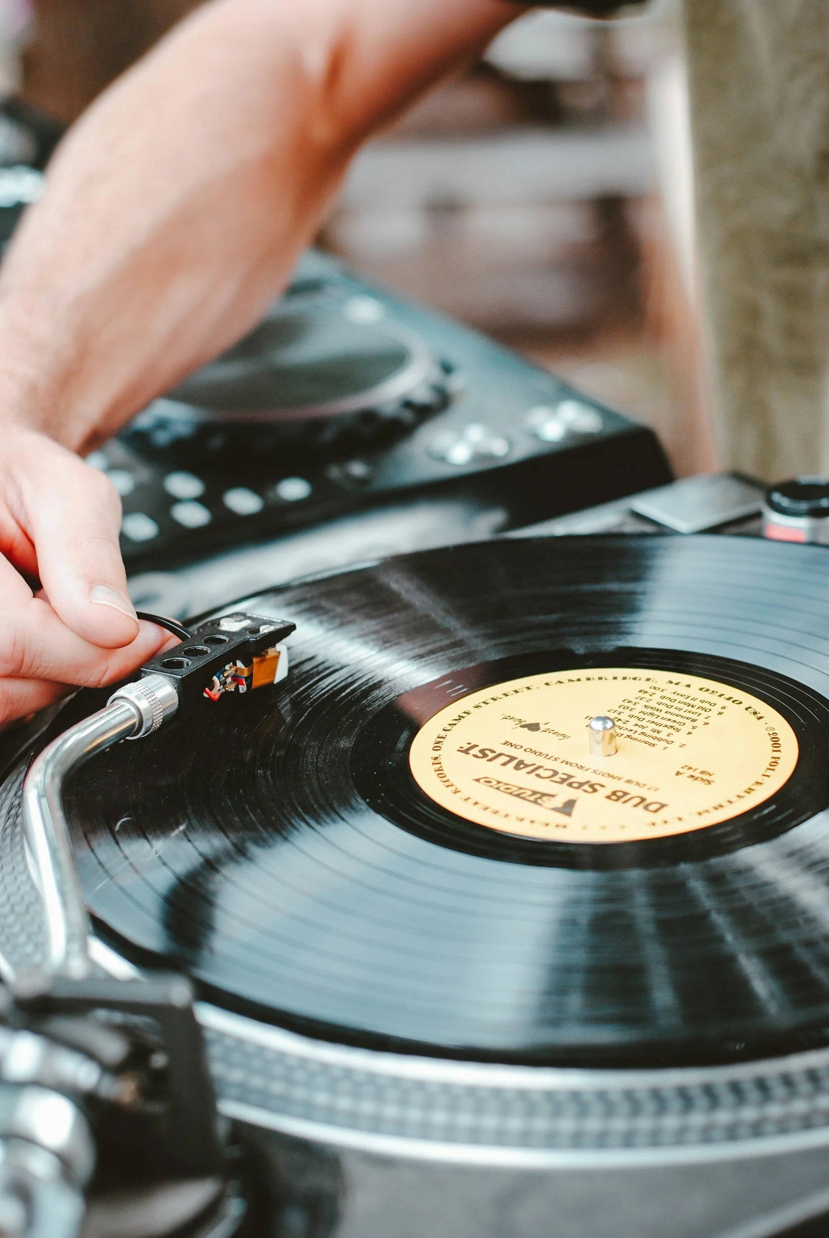 Vinyl Night with DJ High Horse
