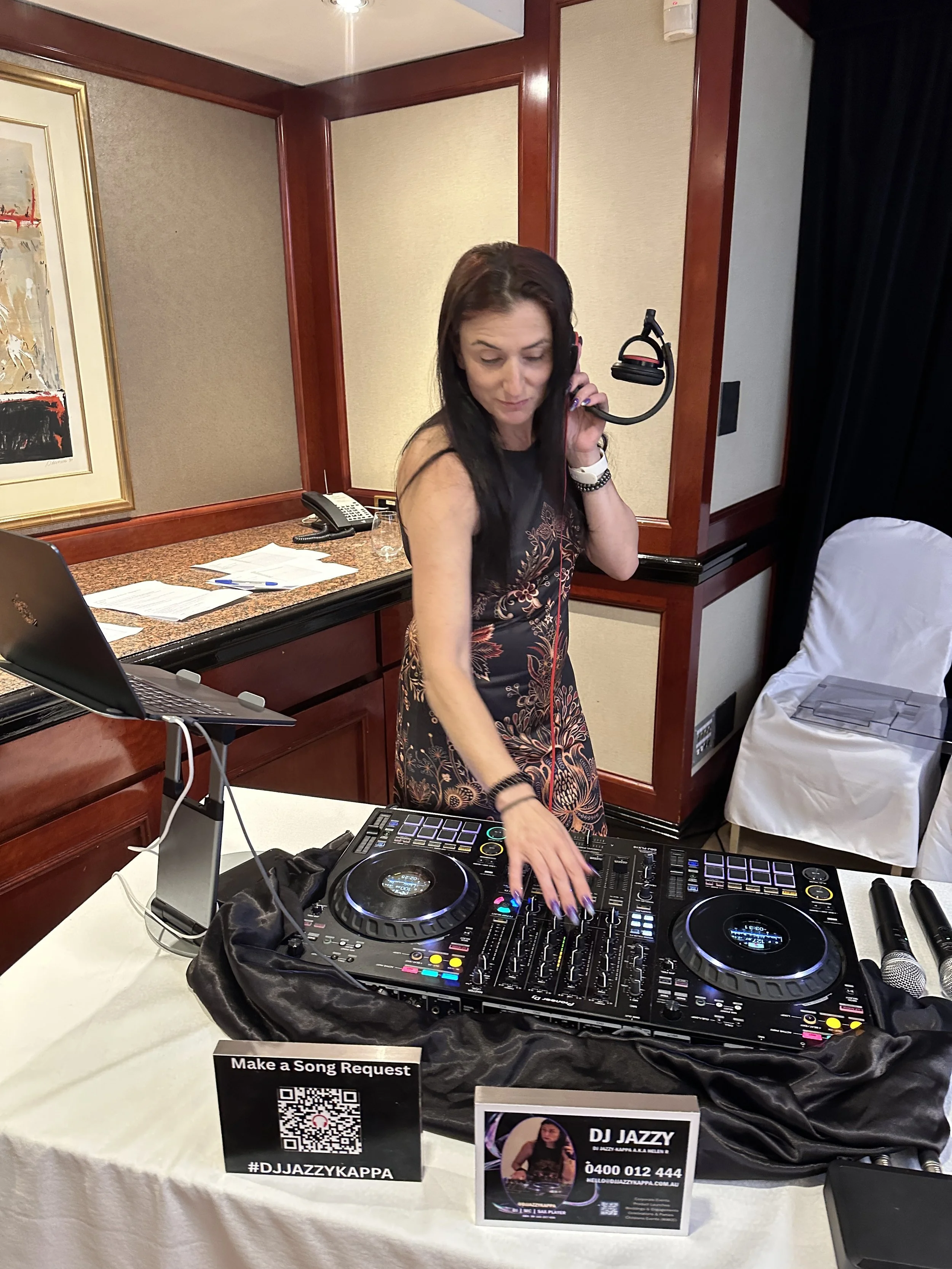 Spotify vs Hiring a DJ for Your Wedding: What’s the Better Choice?