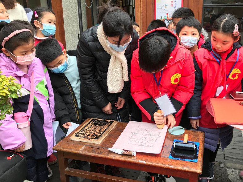 aru朱小风 300_页面_14_图像_0010.png