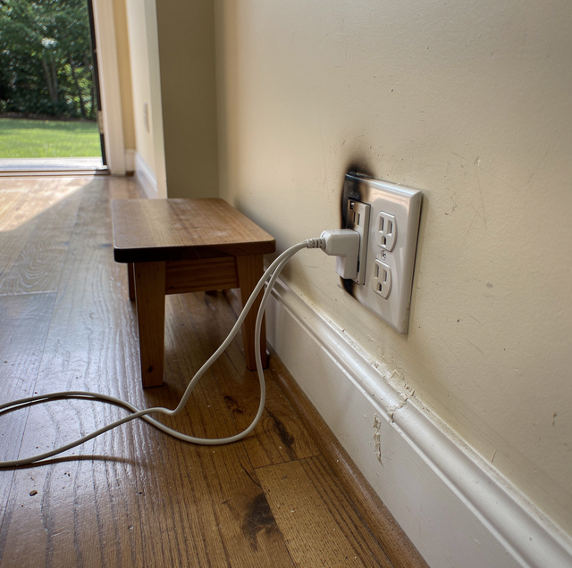 Signs You Need an Emergency Electrician Right Now