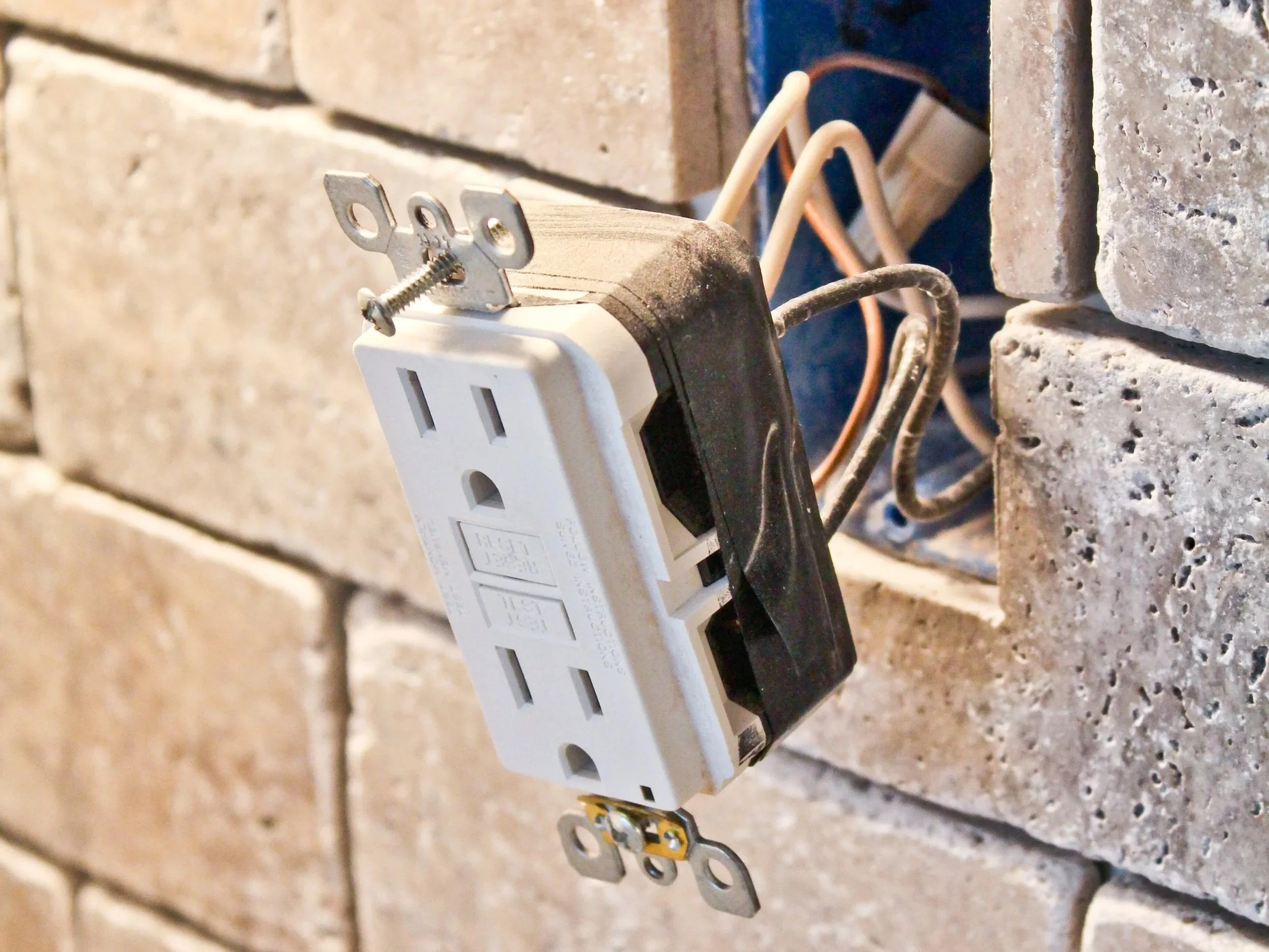 Circuits and Power Distribution