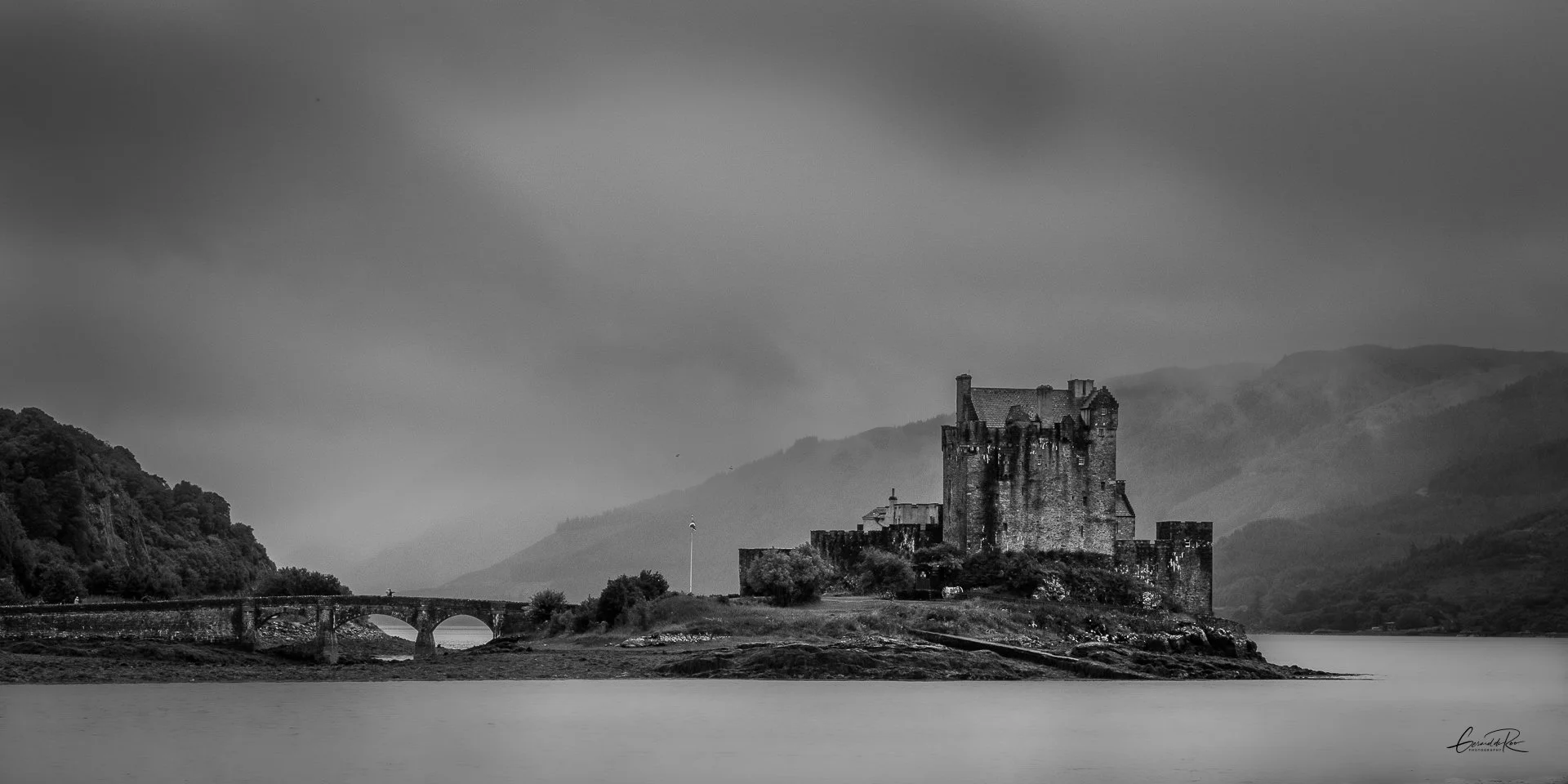 B+W Old Castle.jpg