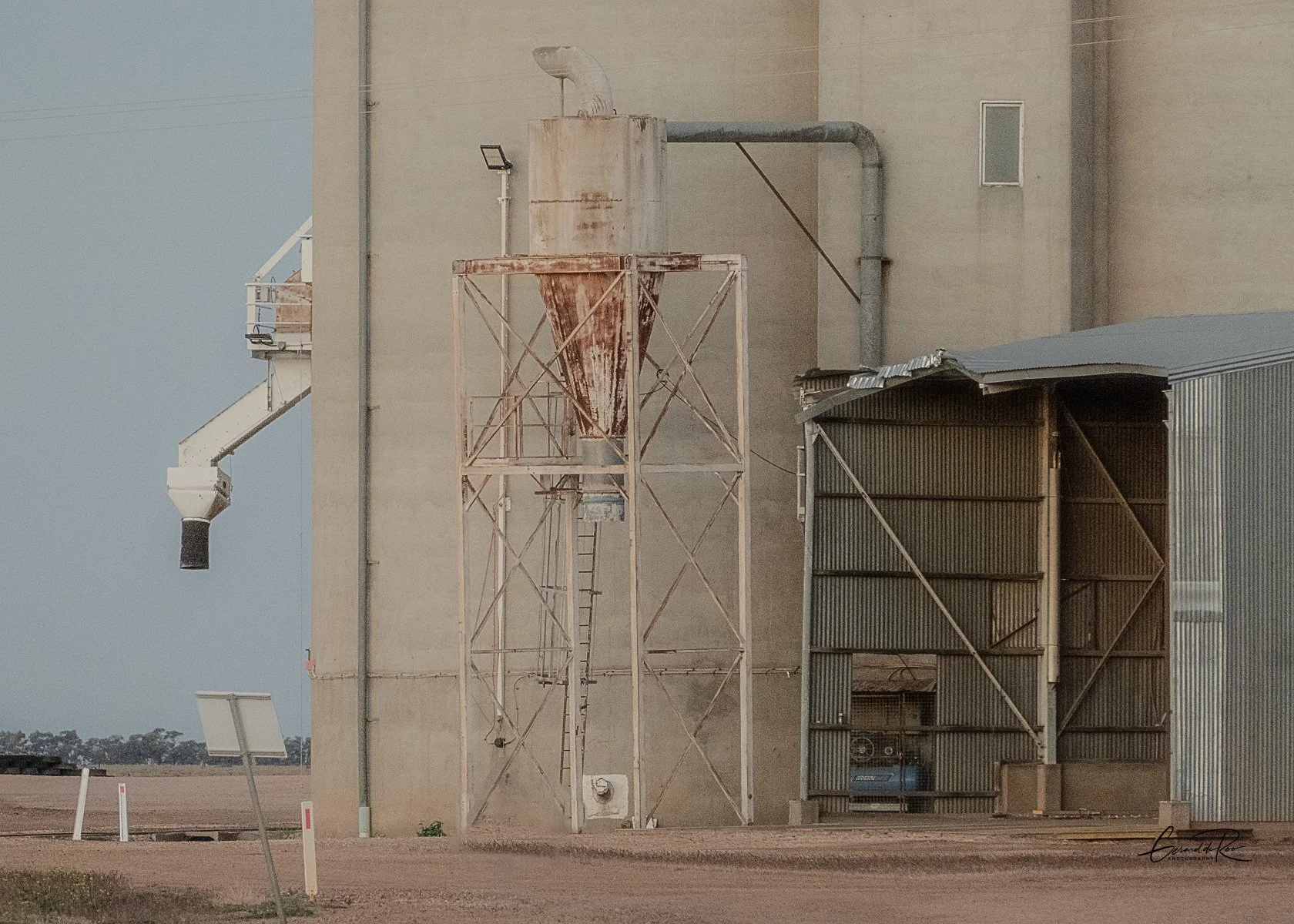 Silo 3.jpg