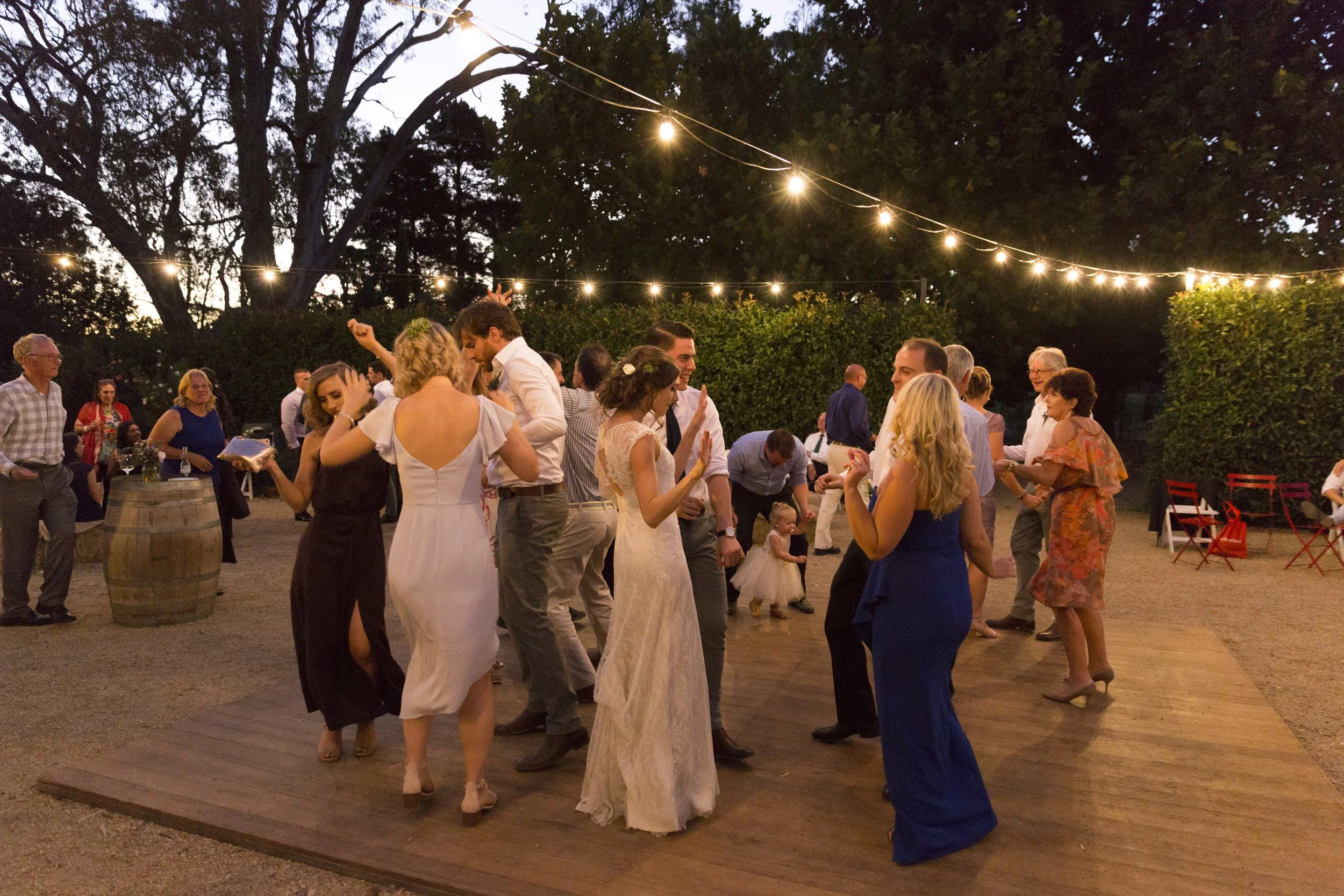 Wedding DJ & live piano