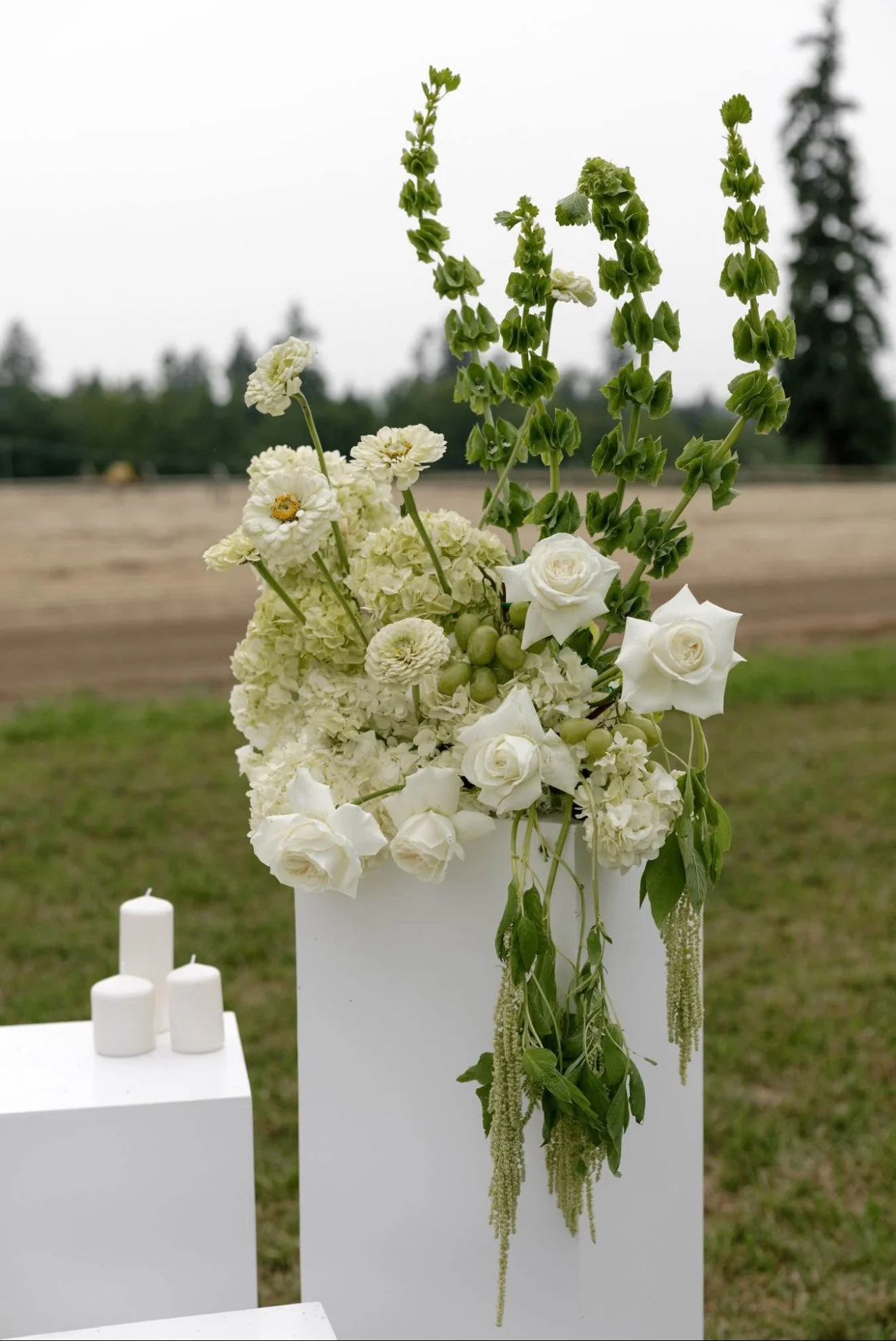 Elegant White Decor Pillars