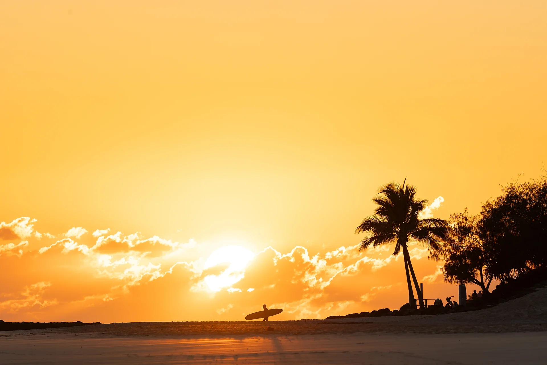 Still Horizon Studio surf photography.
