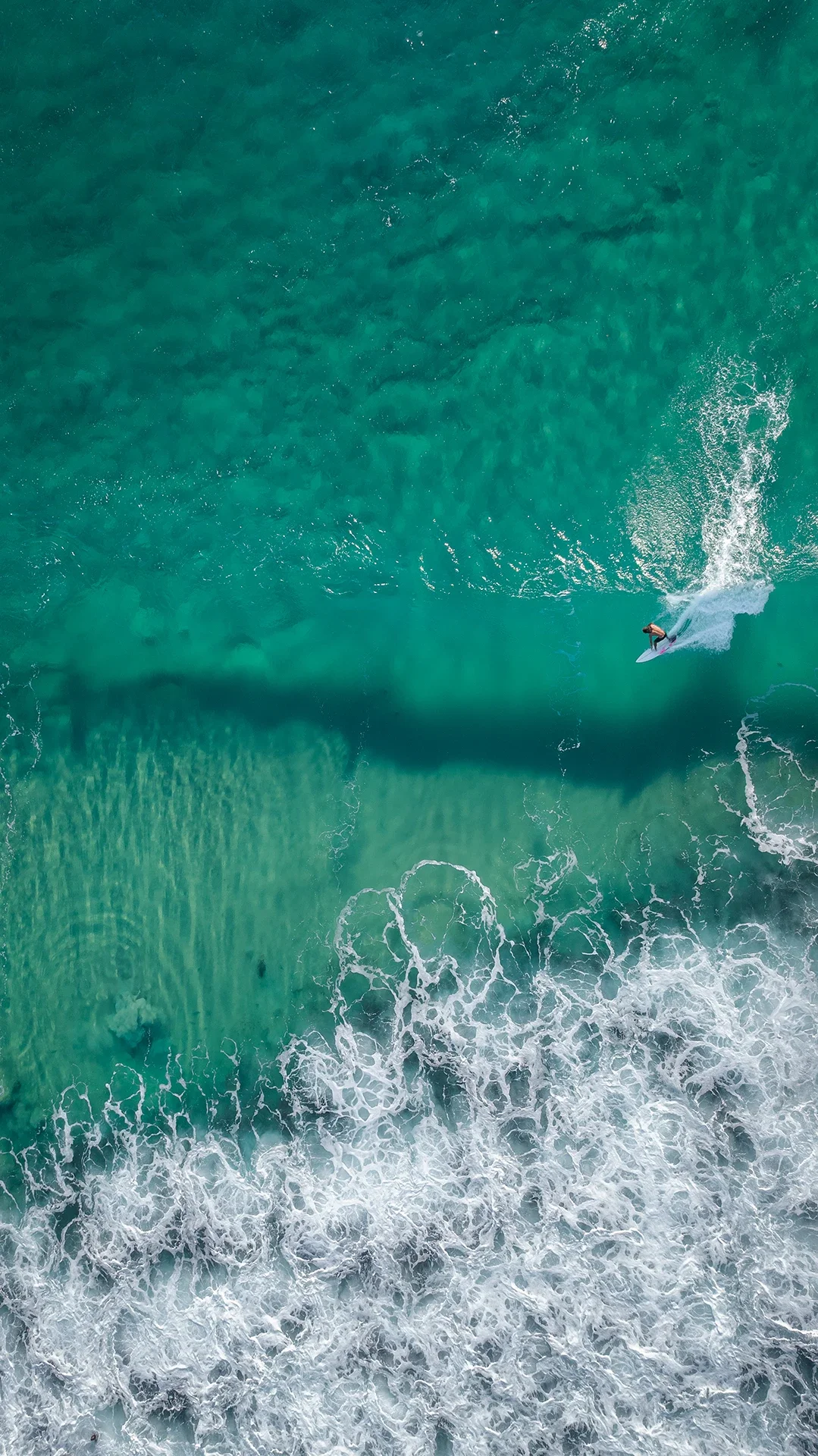 Still Horizon Studio surf photography.