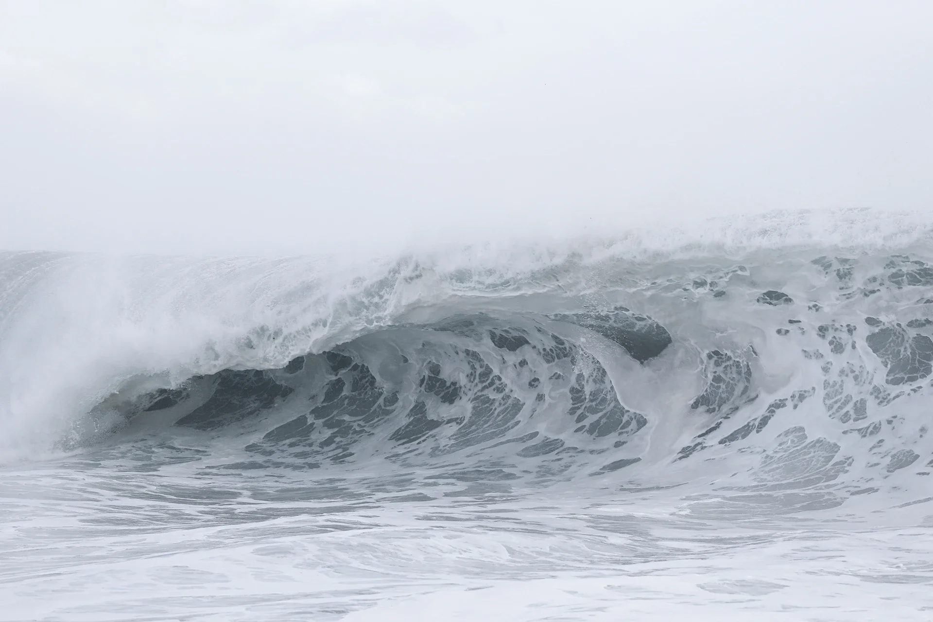 Still Horizon Studio surf photography.