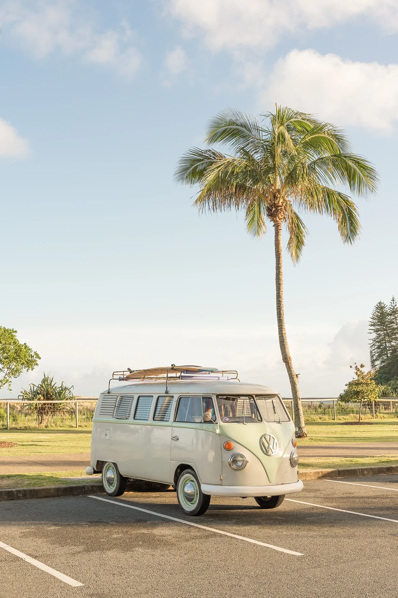 Still Horizon Studio surf photography.