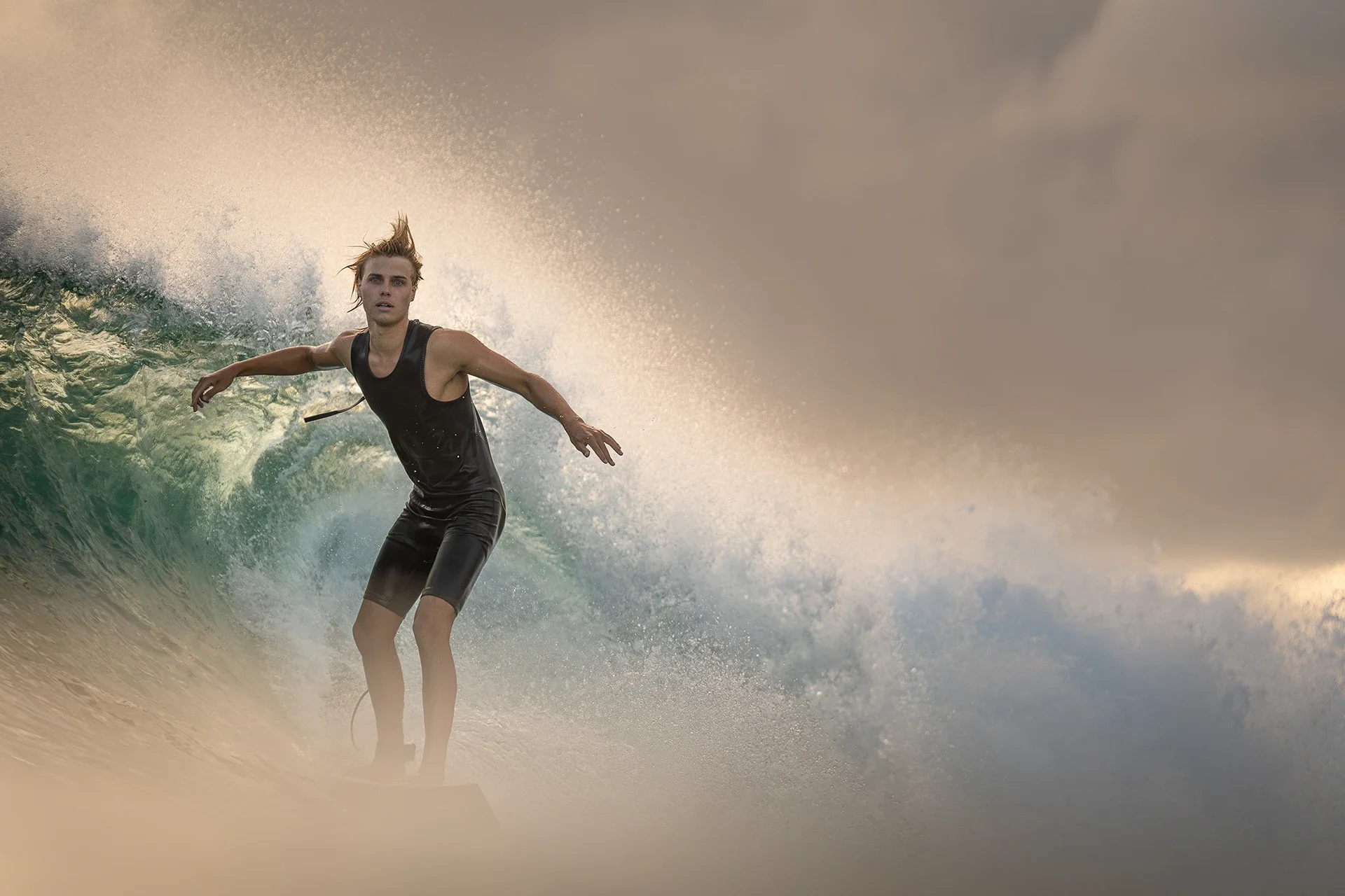 Still Horizon Studio surf photography.