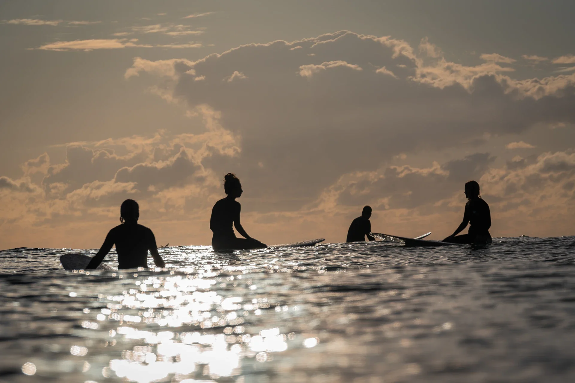 Still Horizon Studio surf photography.