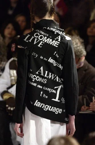 COMME2003FW_RUNWAY.jpg
