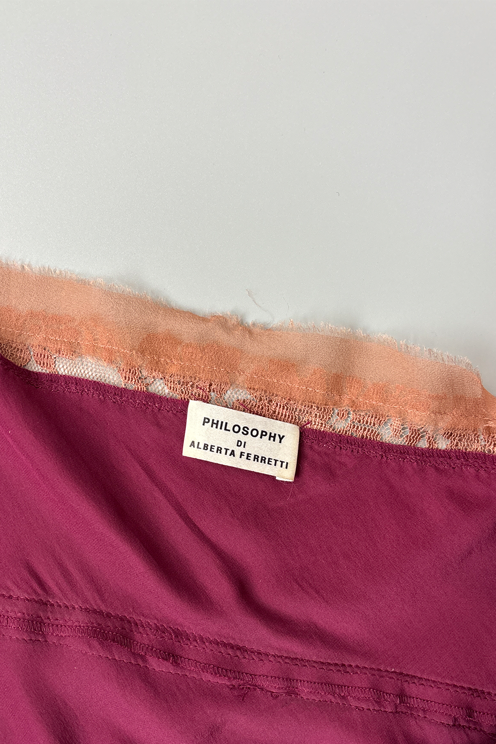 closeup-tag-lace.png