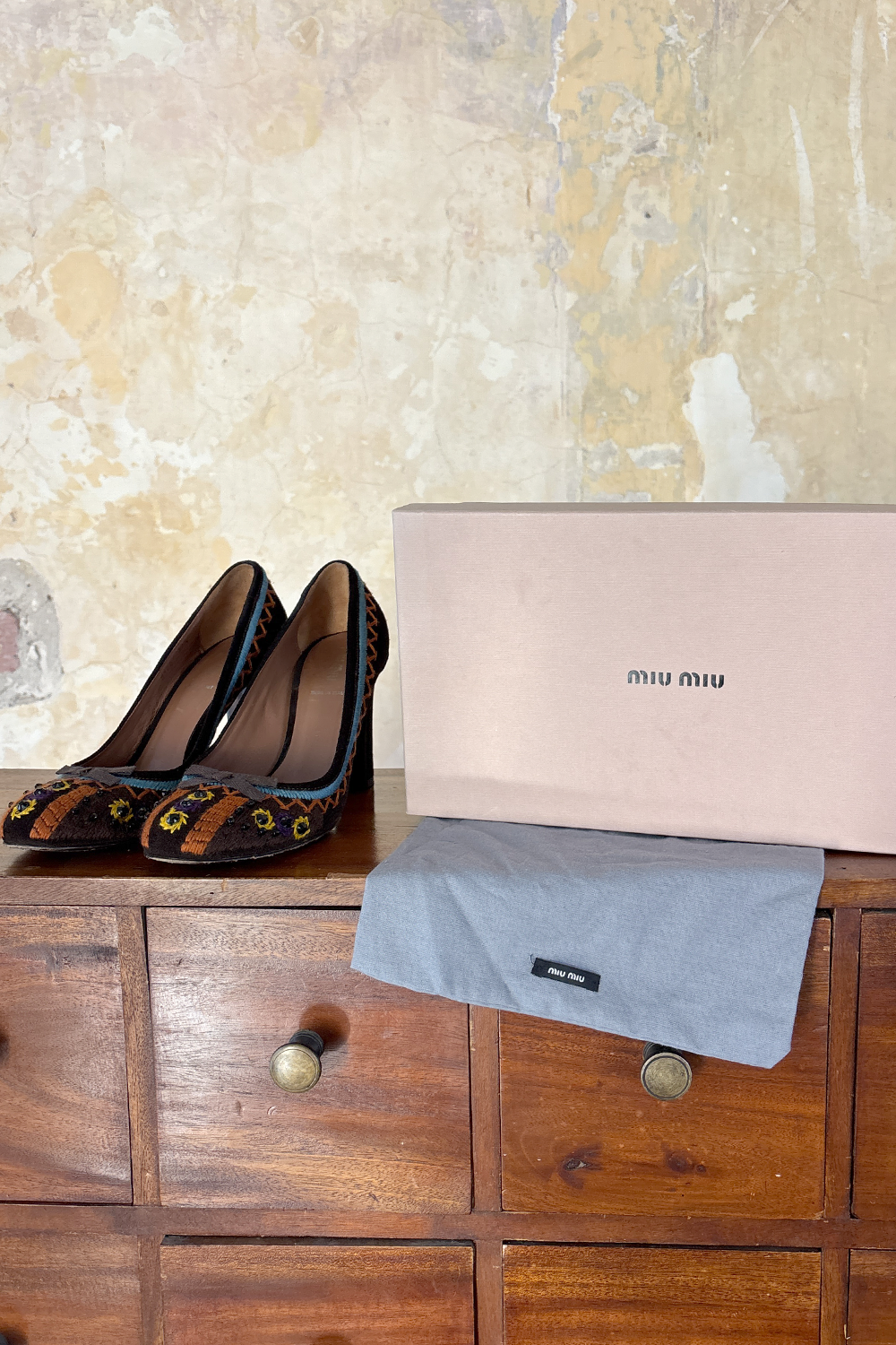 miumiu-box.png