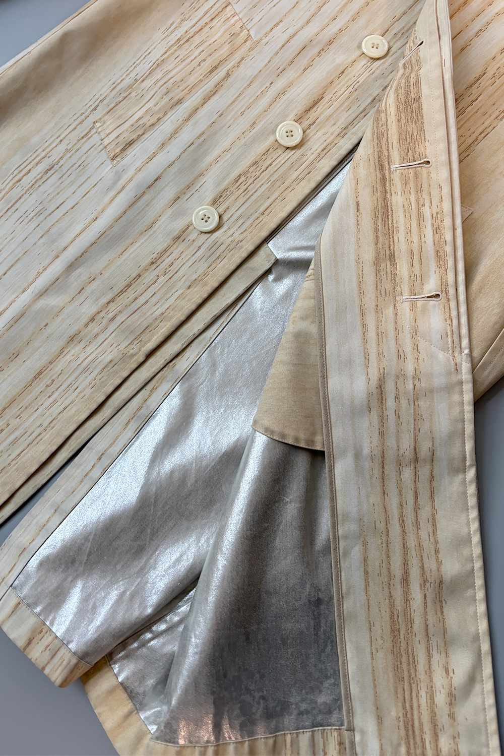 cw-coat-inside.png