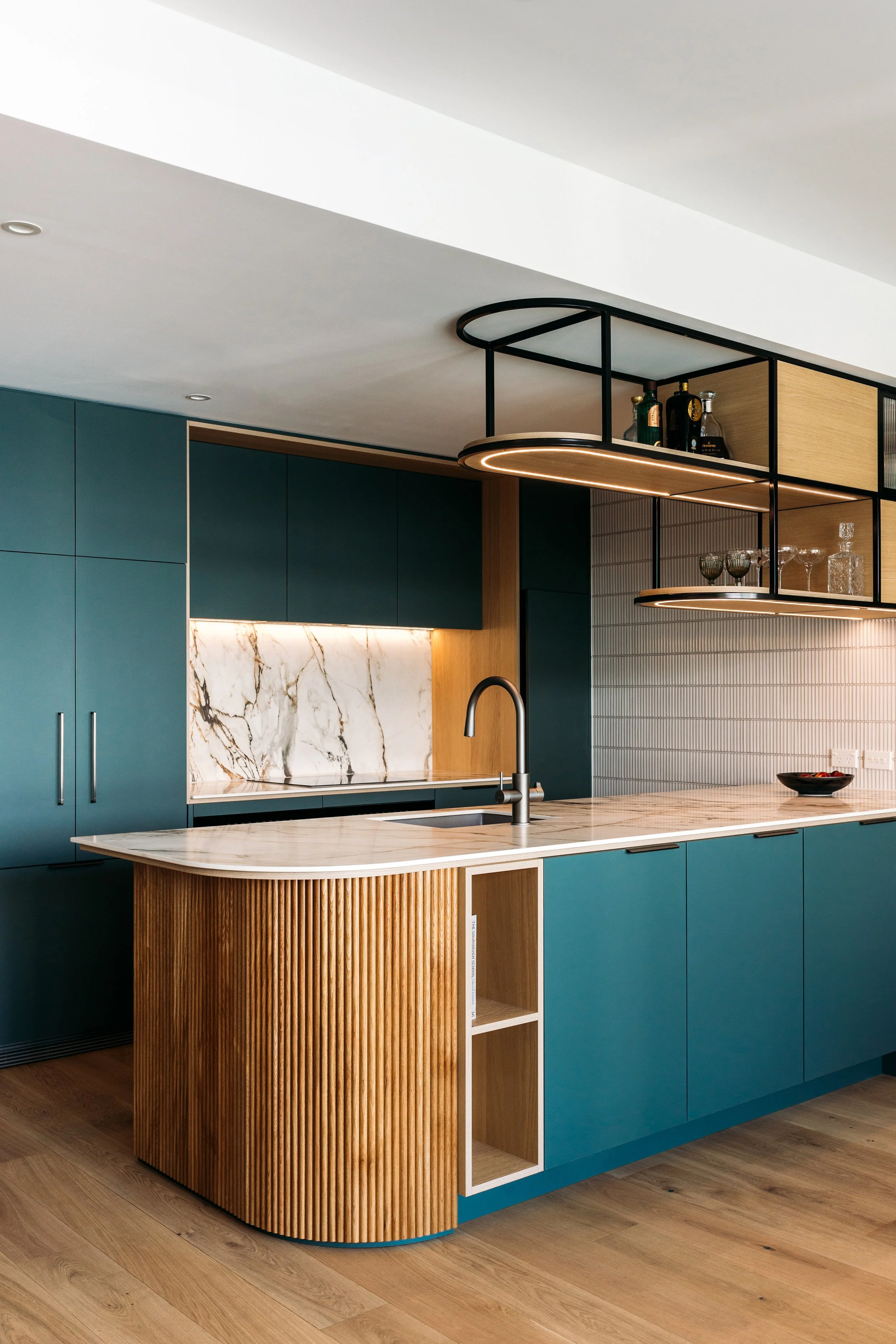 WellingtonWaterfrontApartment_Hero P.jpg