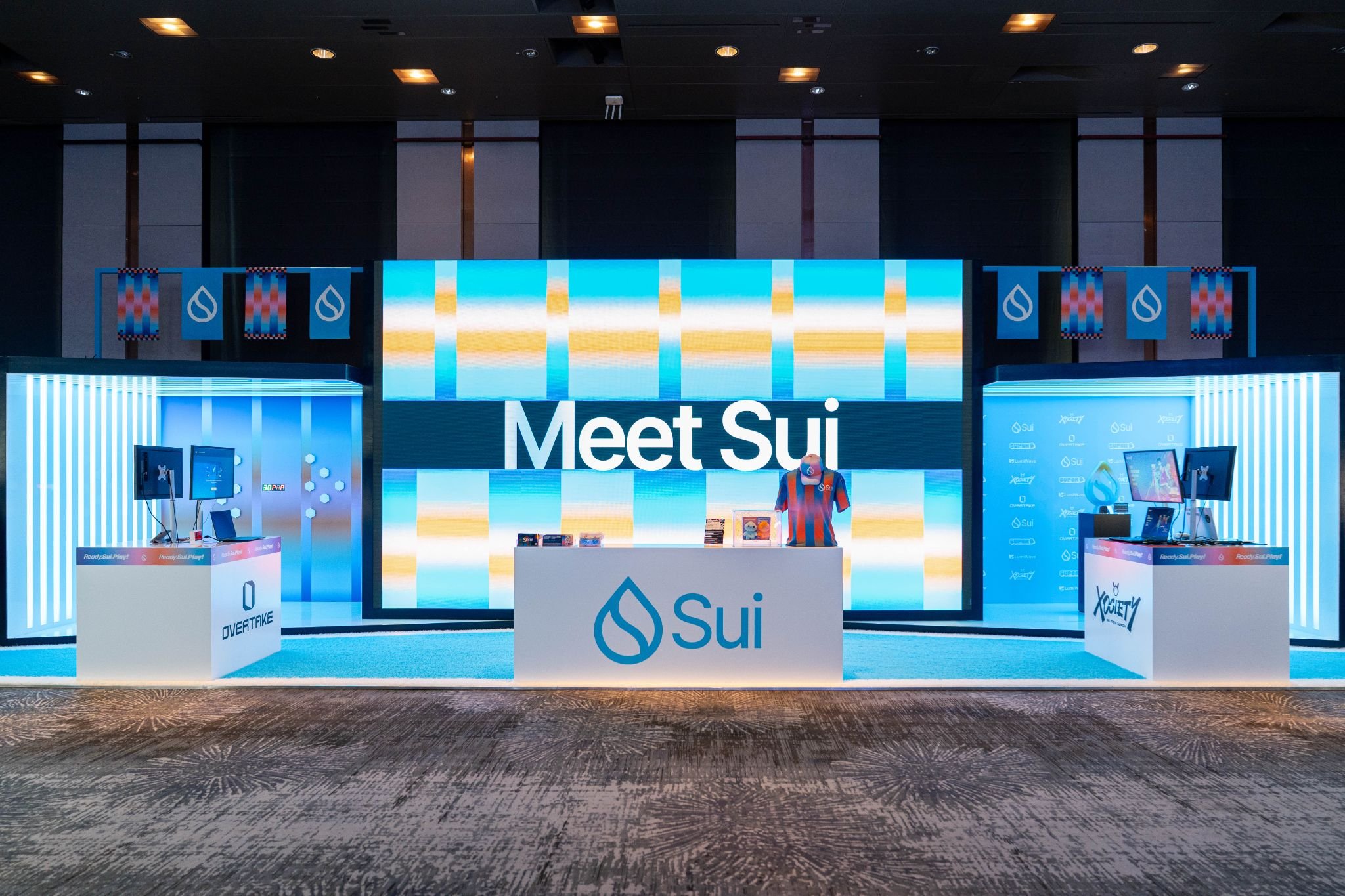 Impact Zone spatial studies translated brand velocity into built form. I assisted primarily on 3D design and render production to test scale, flow, and crowd density before fabrication