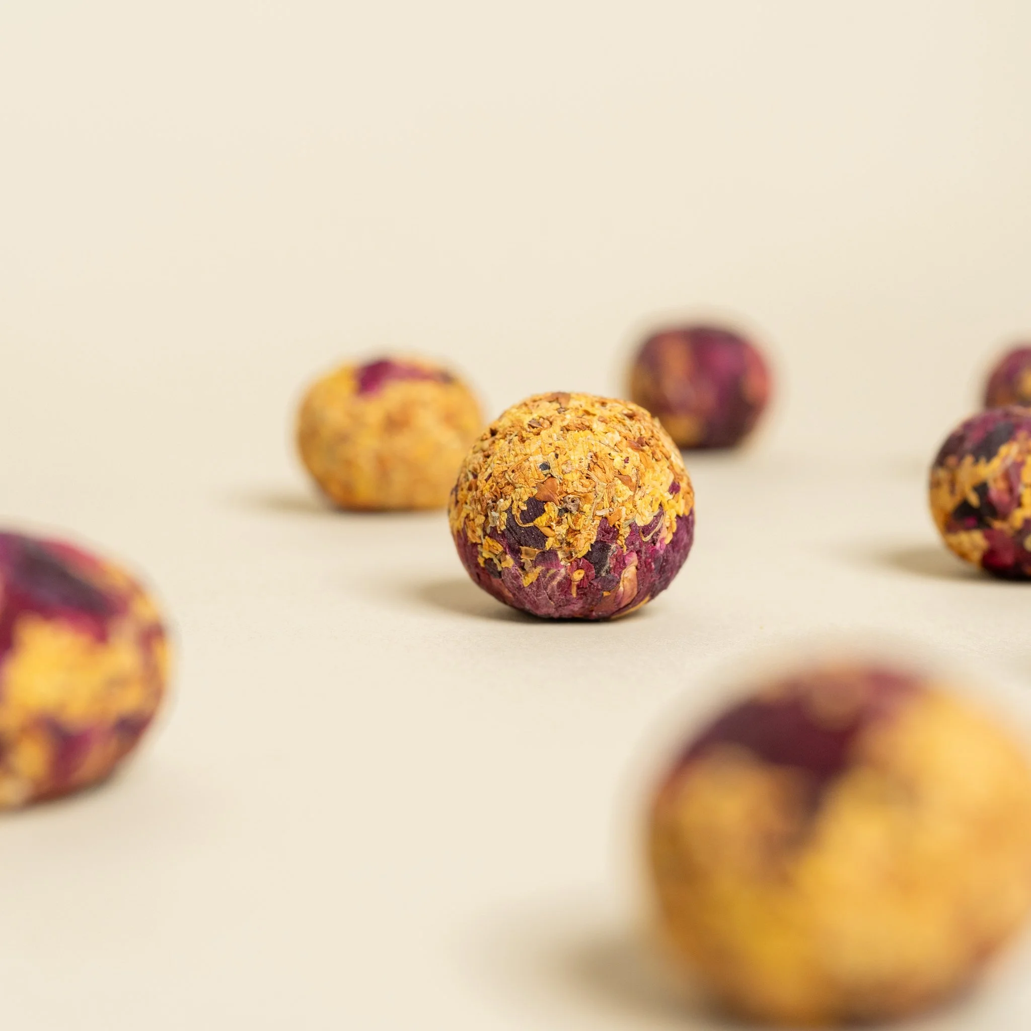 Evening_Glow_Tea_Ball.jpg