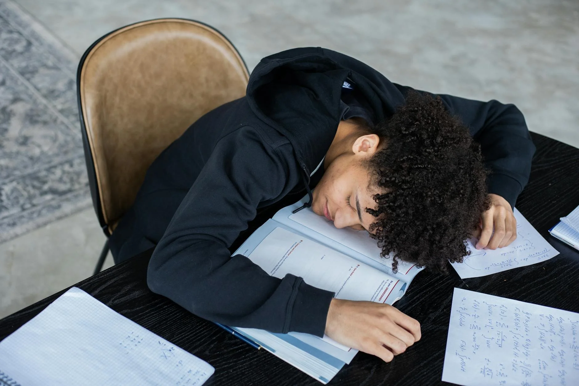 Navigating Exams: 8 Strategies for ADHD Teens