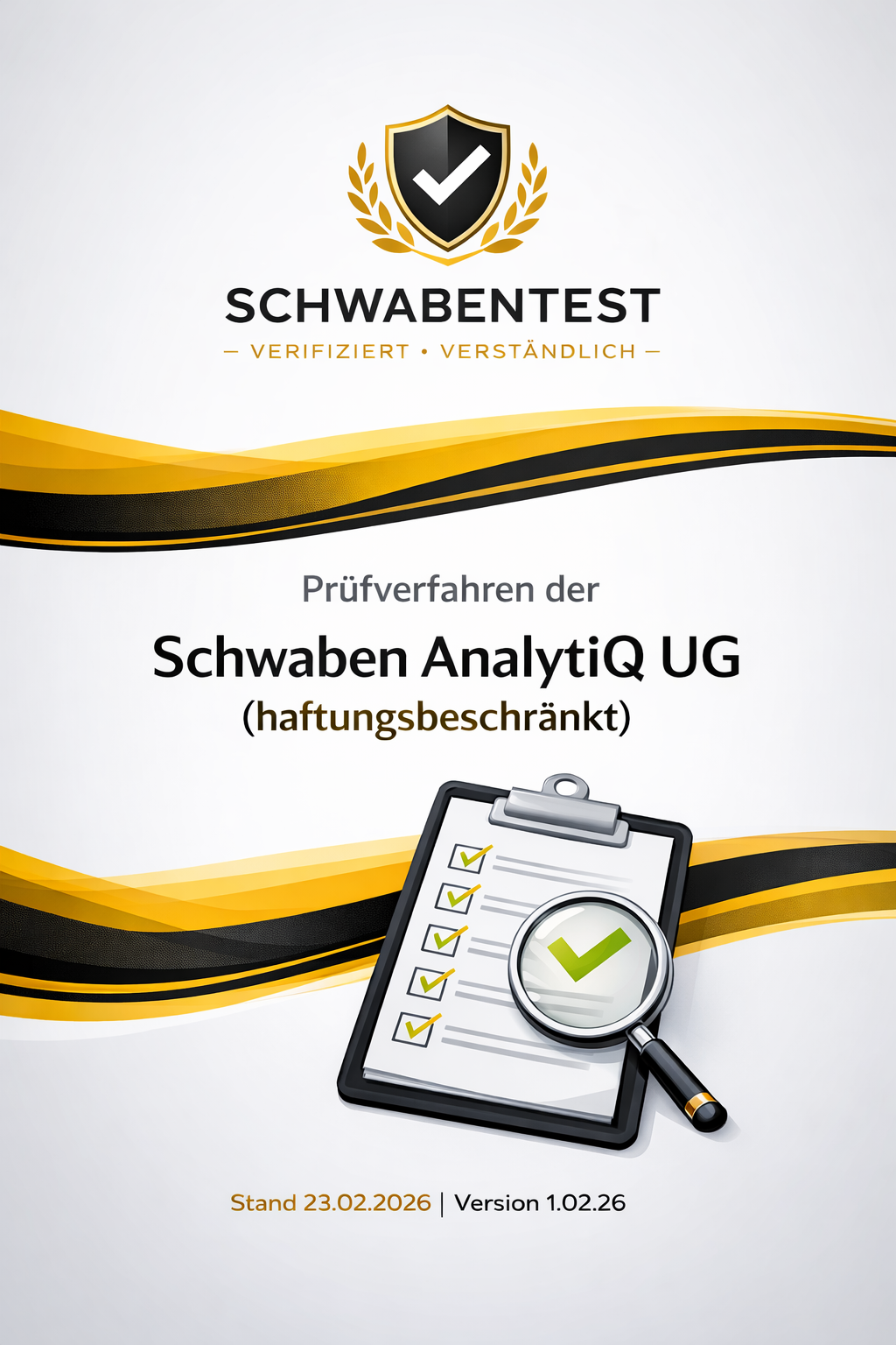 Deckblatt eines Schwaben Tests mit gold und schwarz gestalteten Wellen, einem Wappen mit Häkchen und einem Dokument mit Häkchen und Lupe, Stand vom 23.02.2026.
