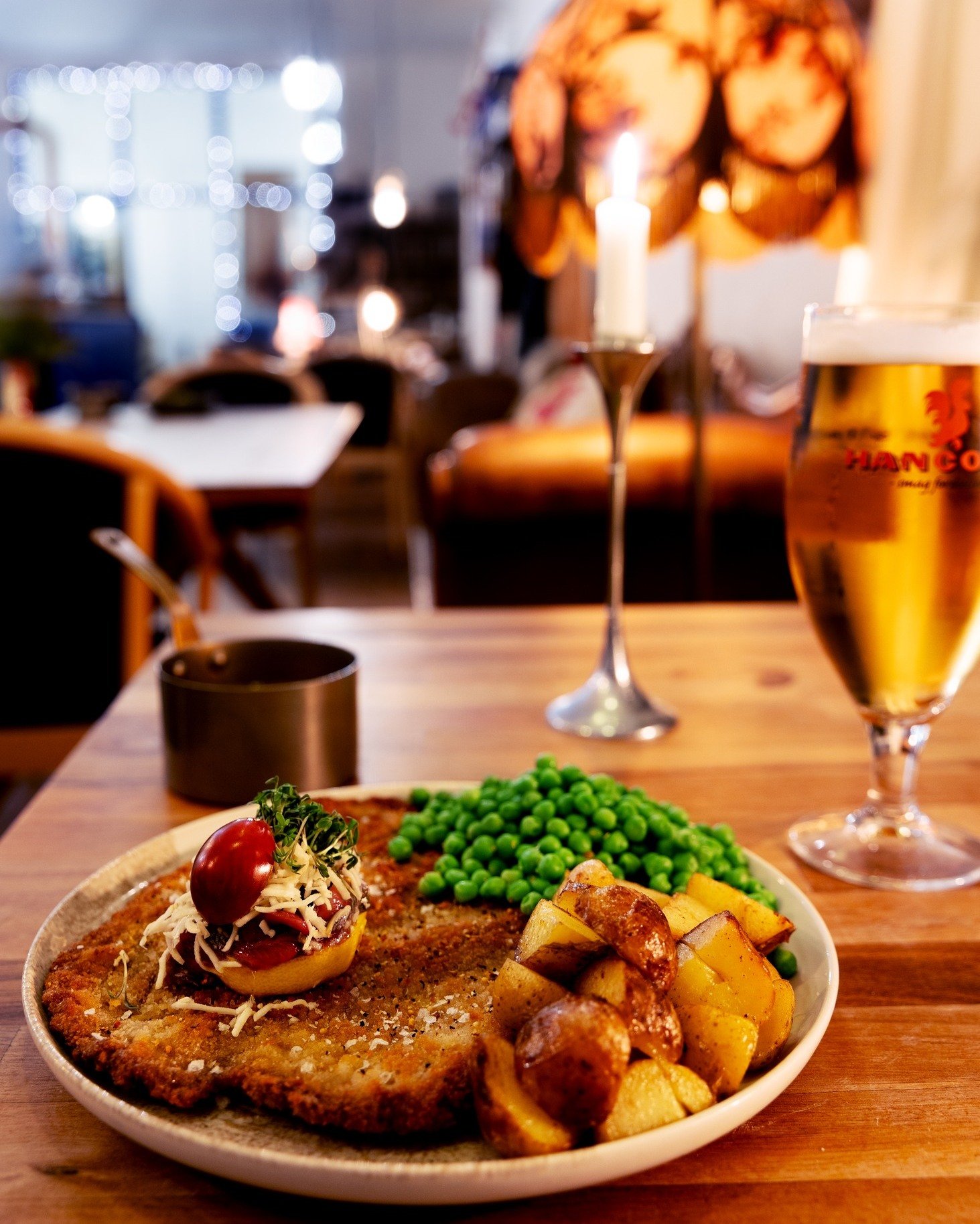 𝗪𝗜𝗘𝗡𝗘𝗥𝗦𝗖𝗛𝗡𝗜𝗧𝗭𝗘𝗟 𝗔𝗗 𝗟𝗜𝗕𝗜𝗧𝗨𝗠 🤍🍽️

Spr&oslash;d udenp&aring;.
Saftig indeni.
Og lige s&aring; klassisk,
som vi kan lide den 😄

Onsdag d. 11/2
Wienerschnitzel ad libitum
ved fjorden ✨

189,- | B&oslash;rn u.14: 149,-
🕔 17:30&n