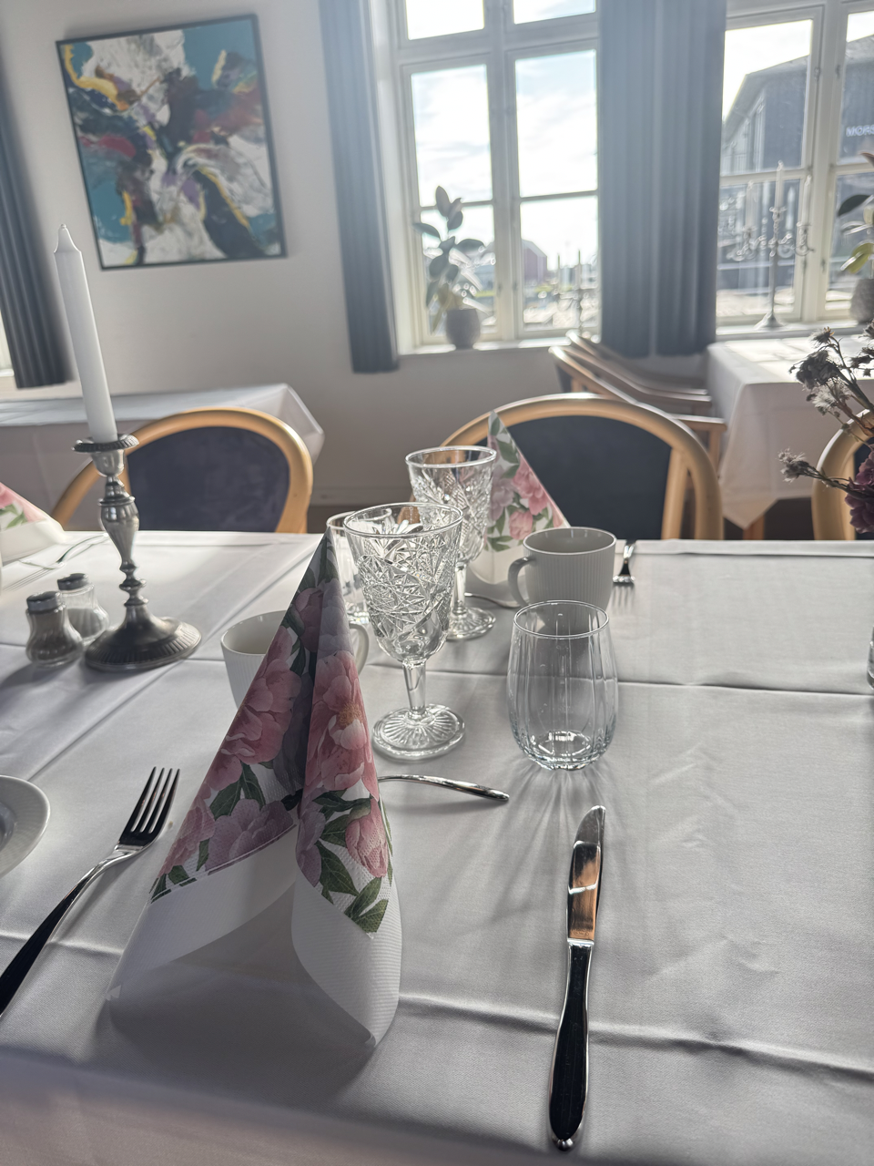 Opdækning store sal Stor.png