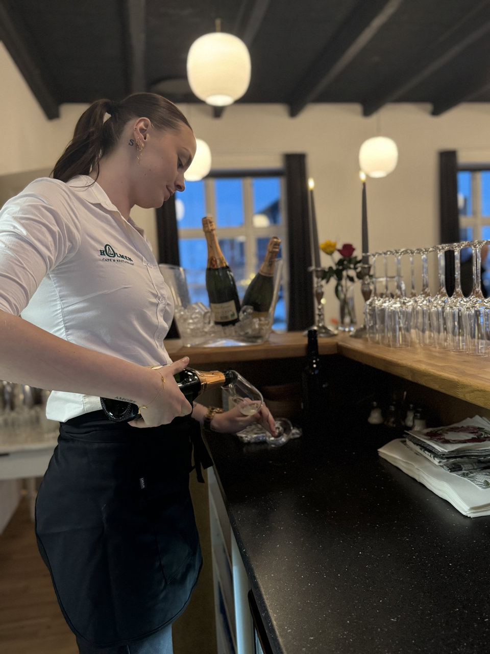 Jasmin cava Stor.png