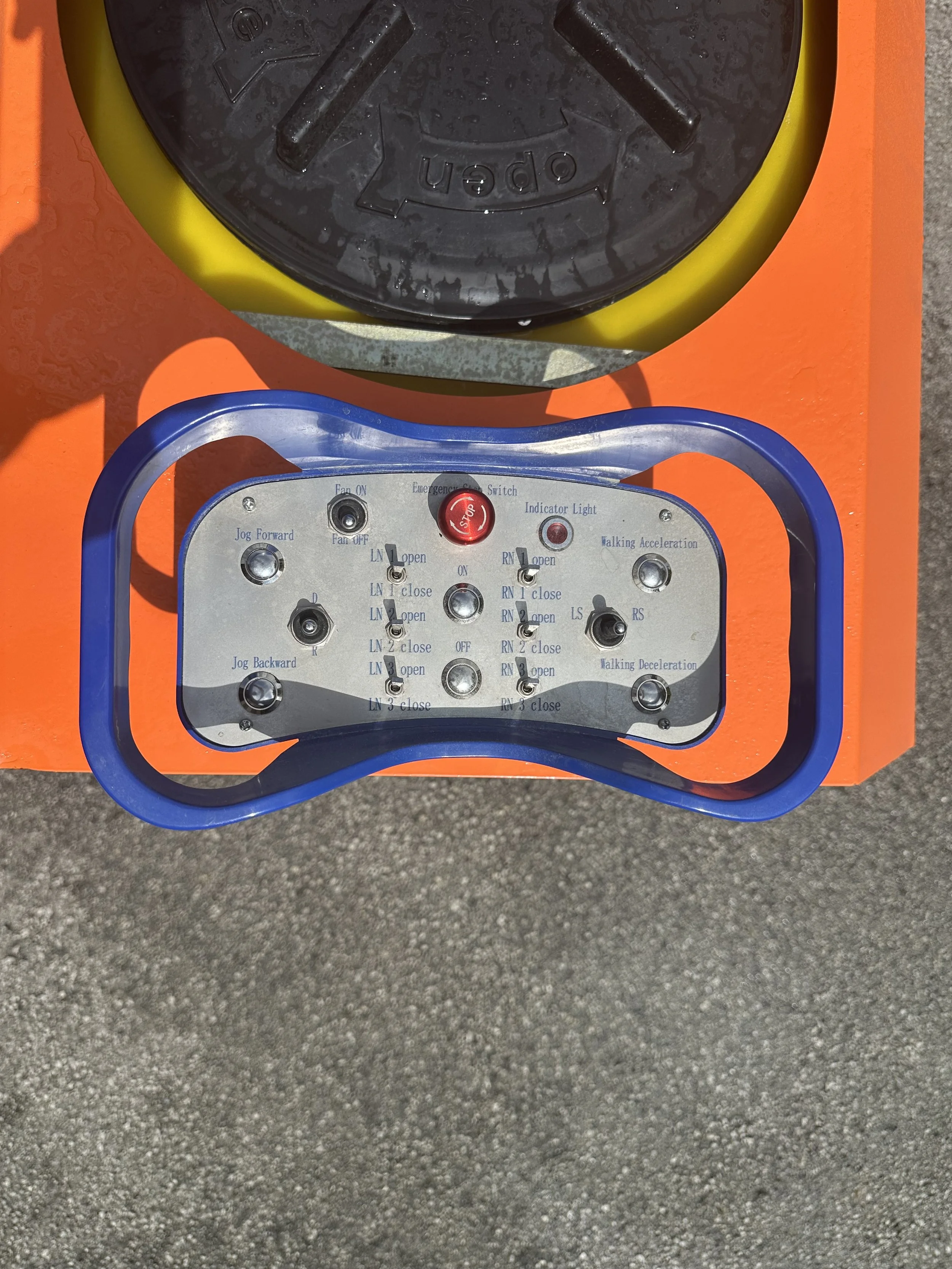 Daljinsko vodena škropilnica diesel Božiči FRN