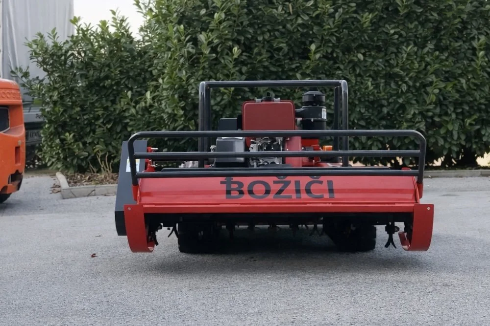 Daljinsko voden diesel mulčar Božiči FRN