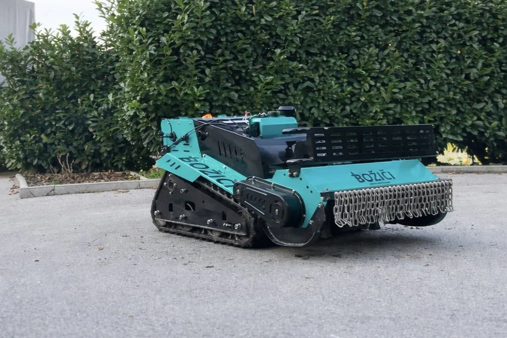 Daljinsko voden profesionalni diesel mulčar Božiči FRN-PRO