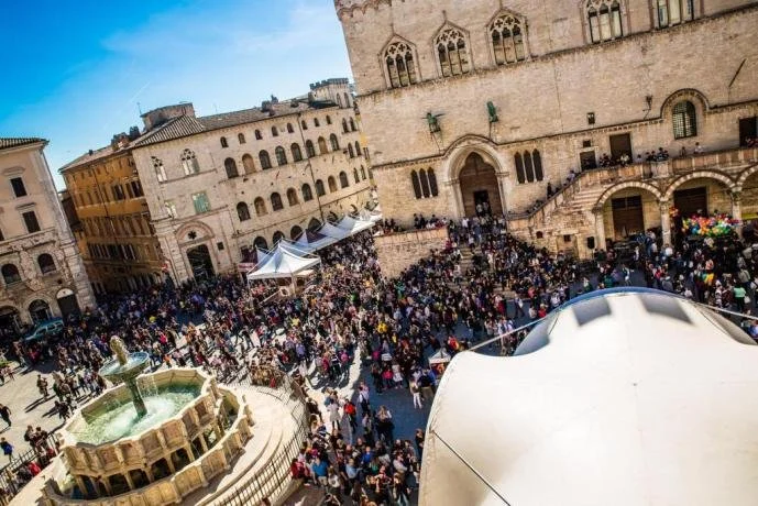 https://www.allwebitaly.it/v/eurochocolate-perugia-festa-cioccolato-dovedormire